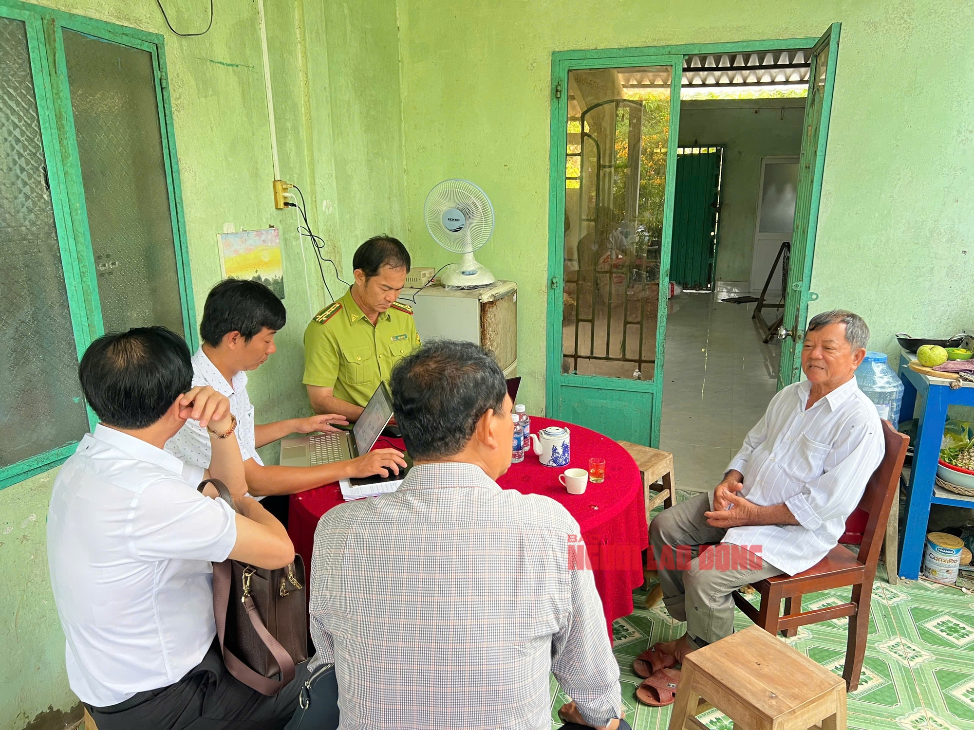 Vườn chim Hai Ch&igrave;a ở Vĩnh Long: Lực lượng chức năng khảo s&aacute;t cứu trợ - Ảnh 1.