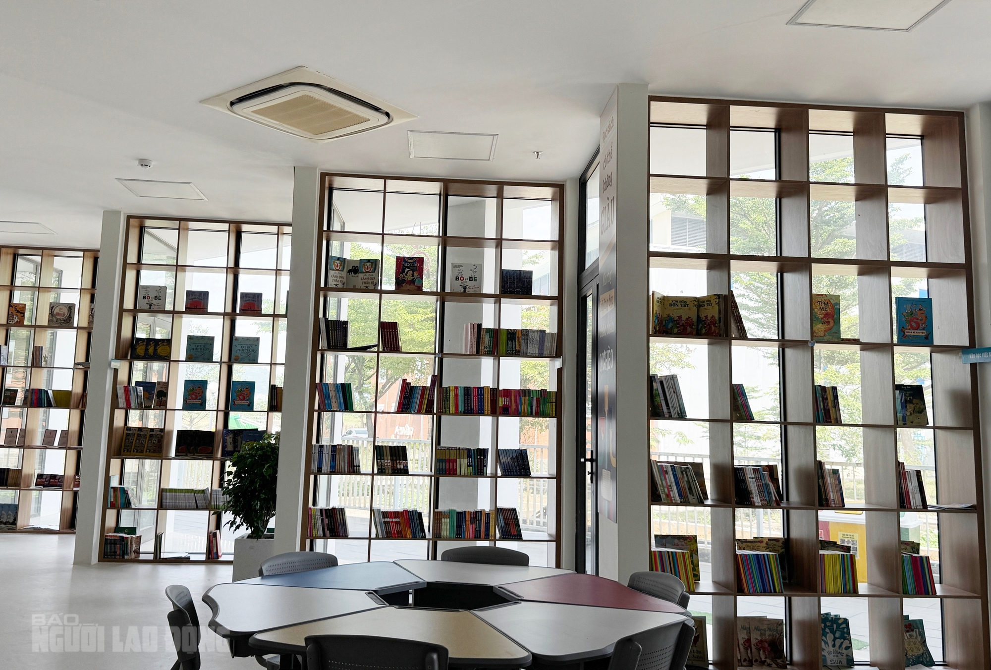 Thư viện số cộng đồng phường Hòa Khánh: Điểm đến học tập hiện đại tại Đà Nẵng - Ảnh 3.