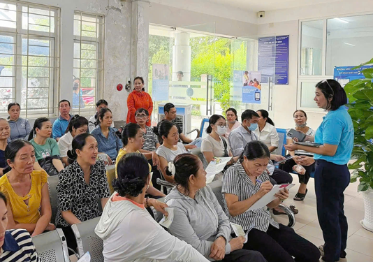 Đằng sau cuộc gọi cập nhật, hỗ trợ bảo hiểm - Ảnh 1.