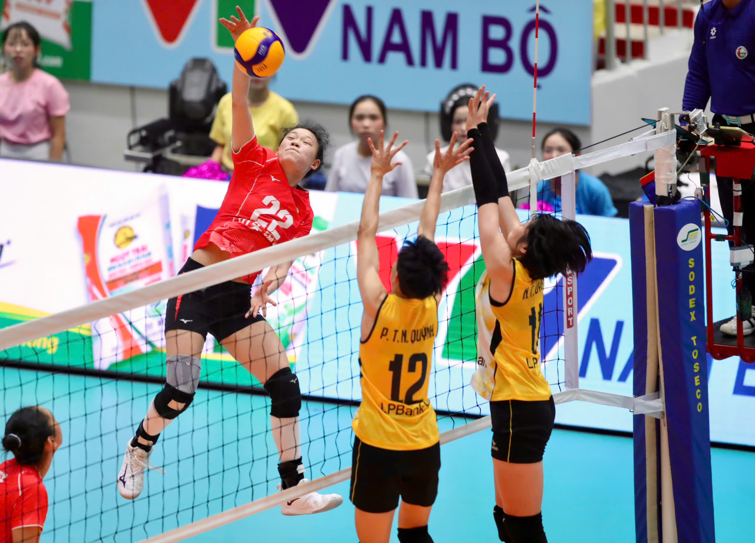 Giang T&ocirc; đoạt v&eacute; tranh chung kết C&uacute;p b&oacute;ng chuyền nữ VTV9 &ndash; B&igrave;nh Điền 2026 - Ảnh 2.