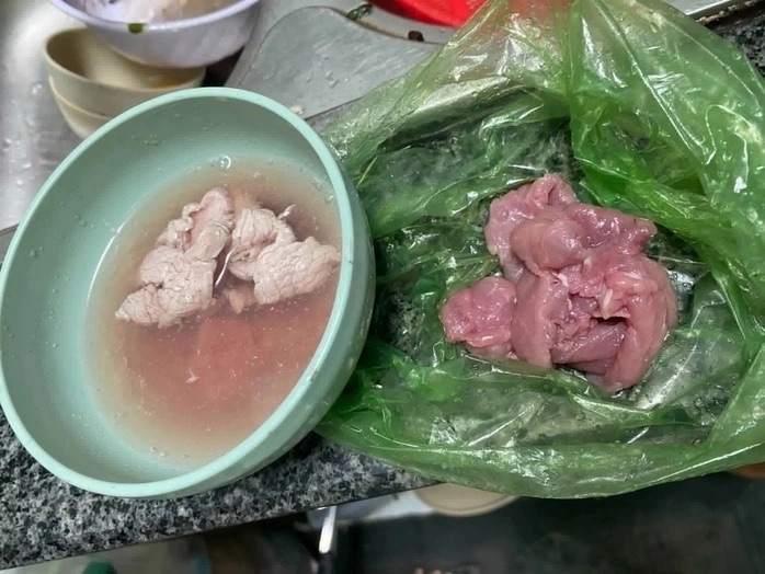 Thực hư th&ocirc;ng tin &ldquo;h&ocirc; biến&rdquo; thịt heo th&agrave;nh thịt b&ograve; g&acirc;y x&ocirc;n xao ở Quy Nhơn - Ảnh 1.