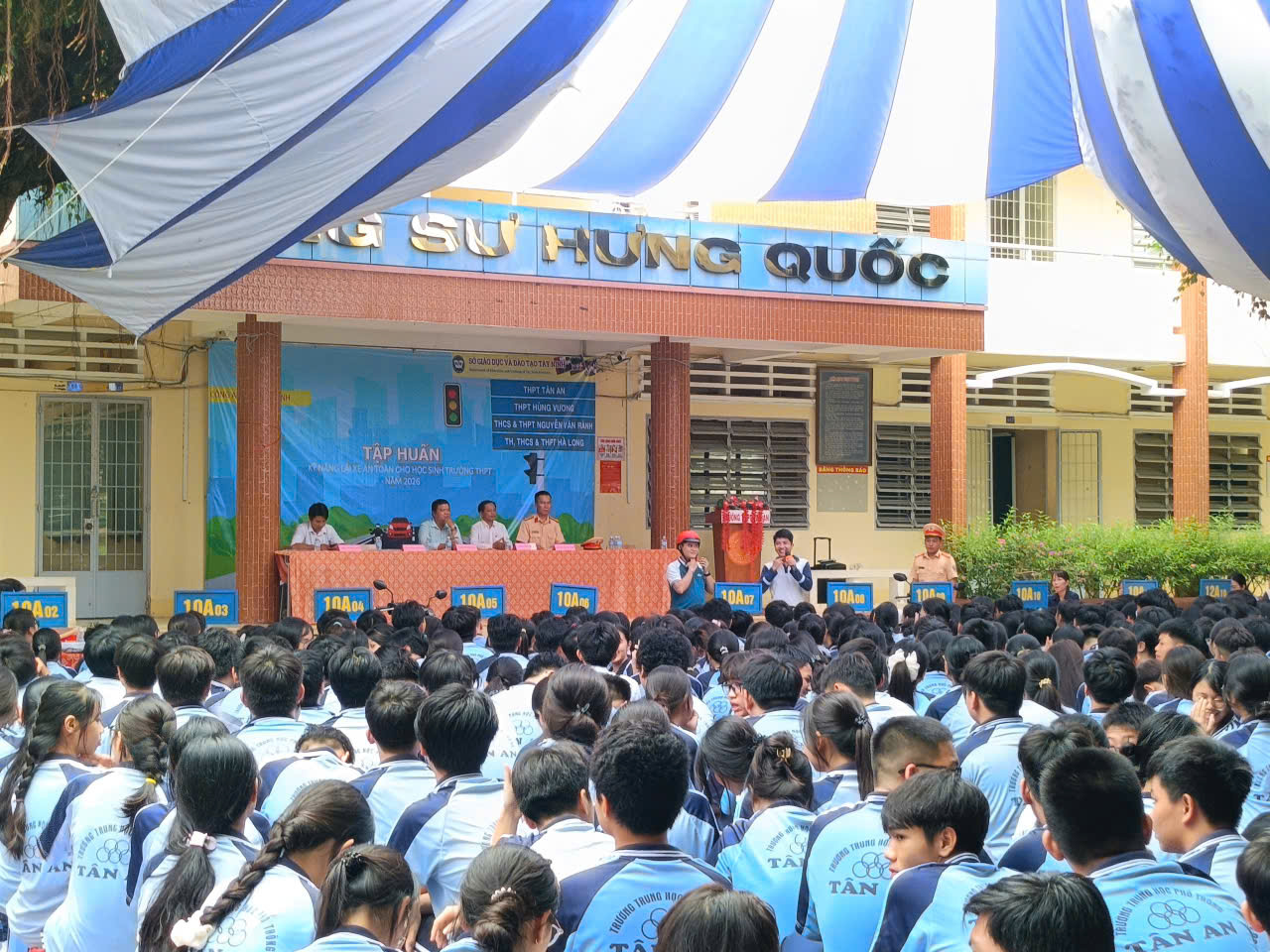 Gần 2.000 học sinh lớp 10 ở T&acirc;y Ninh được tập huấn l&aacute;i xe an to&agrave;n - Ảnh 3.