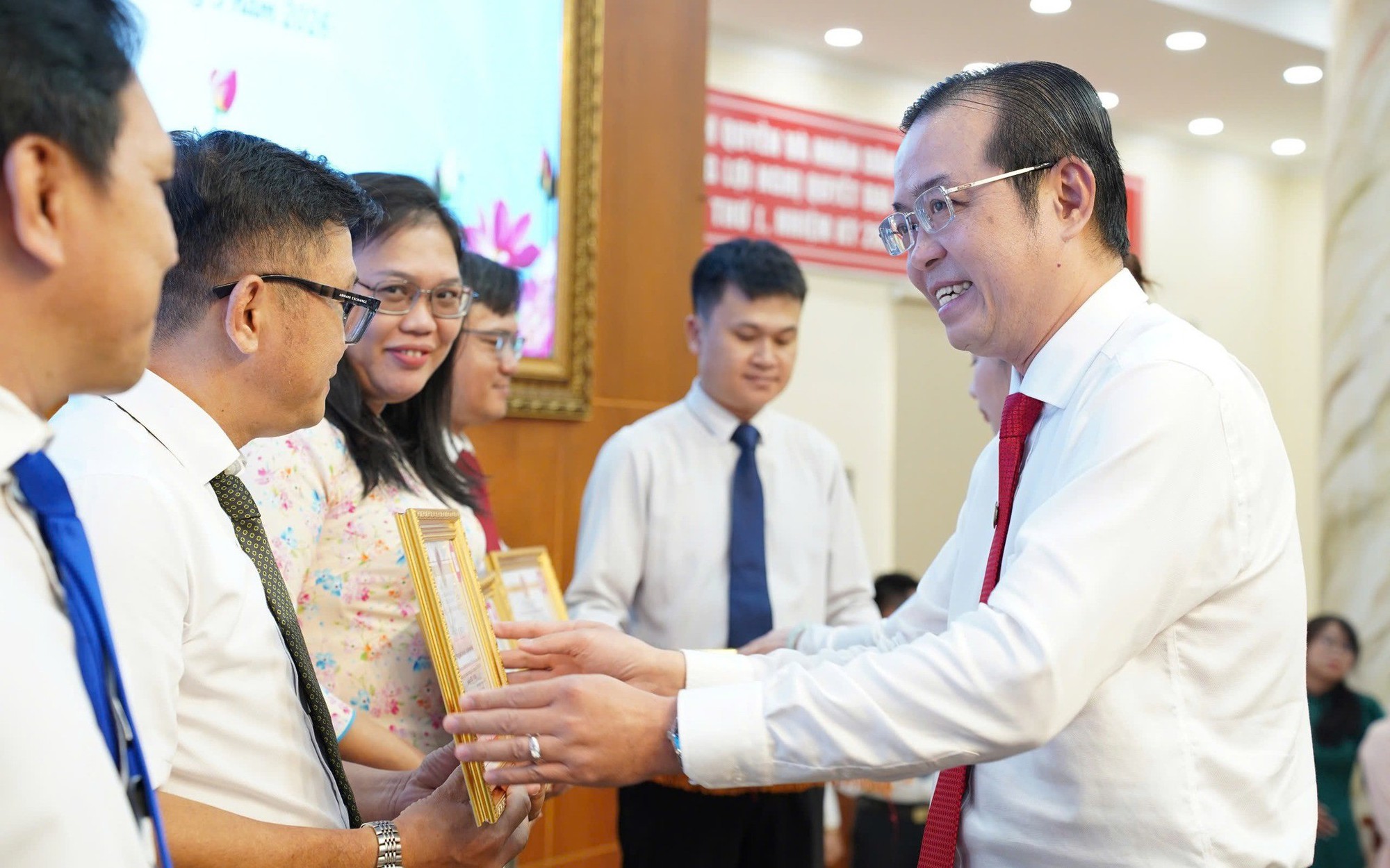 Phường Diên Hồng, TPHCM: Biểu dương 65 tập thể và 30 cá nhân có thành tích xuất sắc