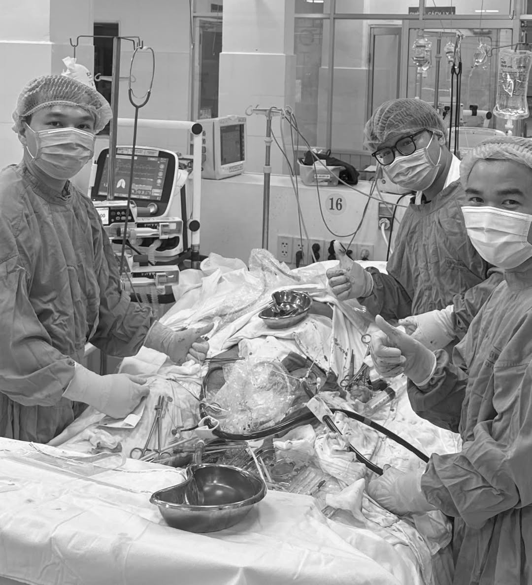 Cứu kịp thời người đ&agrave;n &ocirc;ng biến chứng sốc tim nhờ kỹ thuật ECMO - Ảnh 1.