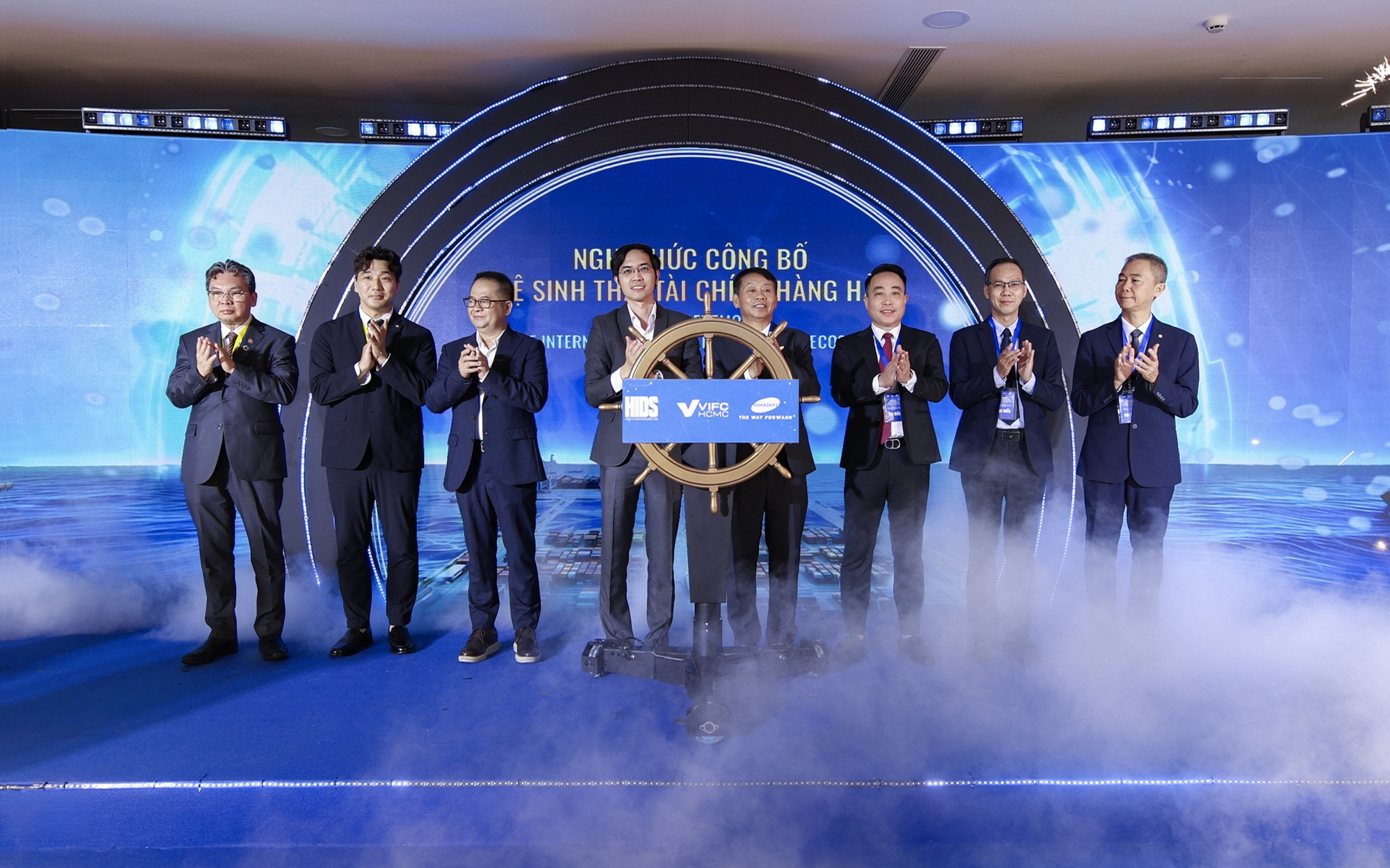 TPHCM tìm cơ chế thu hút dòng vốn cho kinh tế hàng hải
