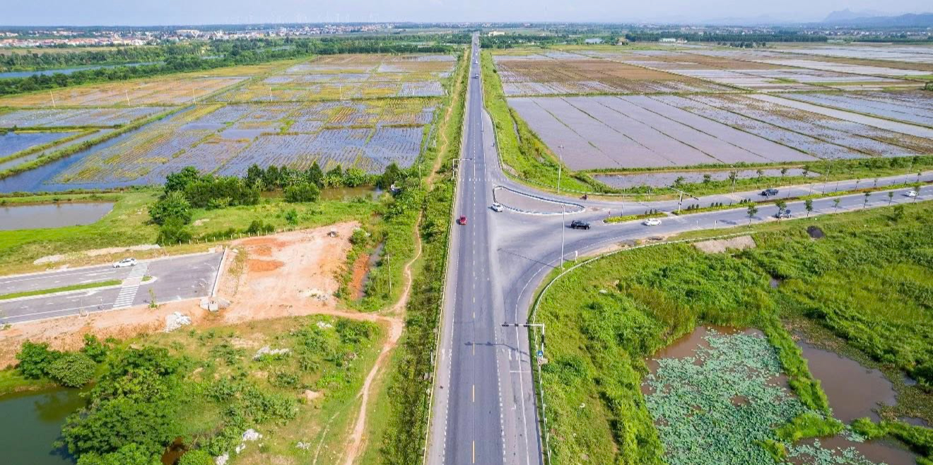 Lời khai bất nhất của "người lạ" trong g&oacute;i thầu 16,5 tỉ đồng ở Quảng Trị - Ảnh 3.