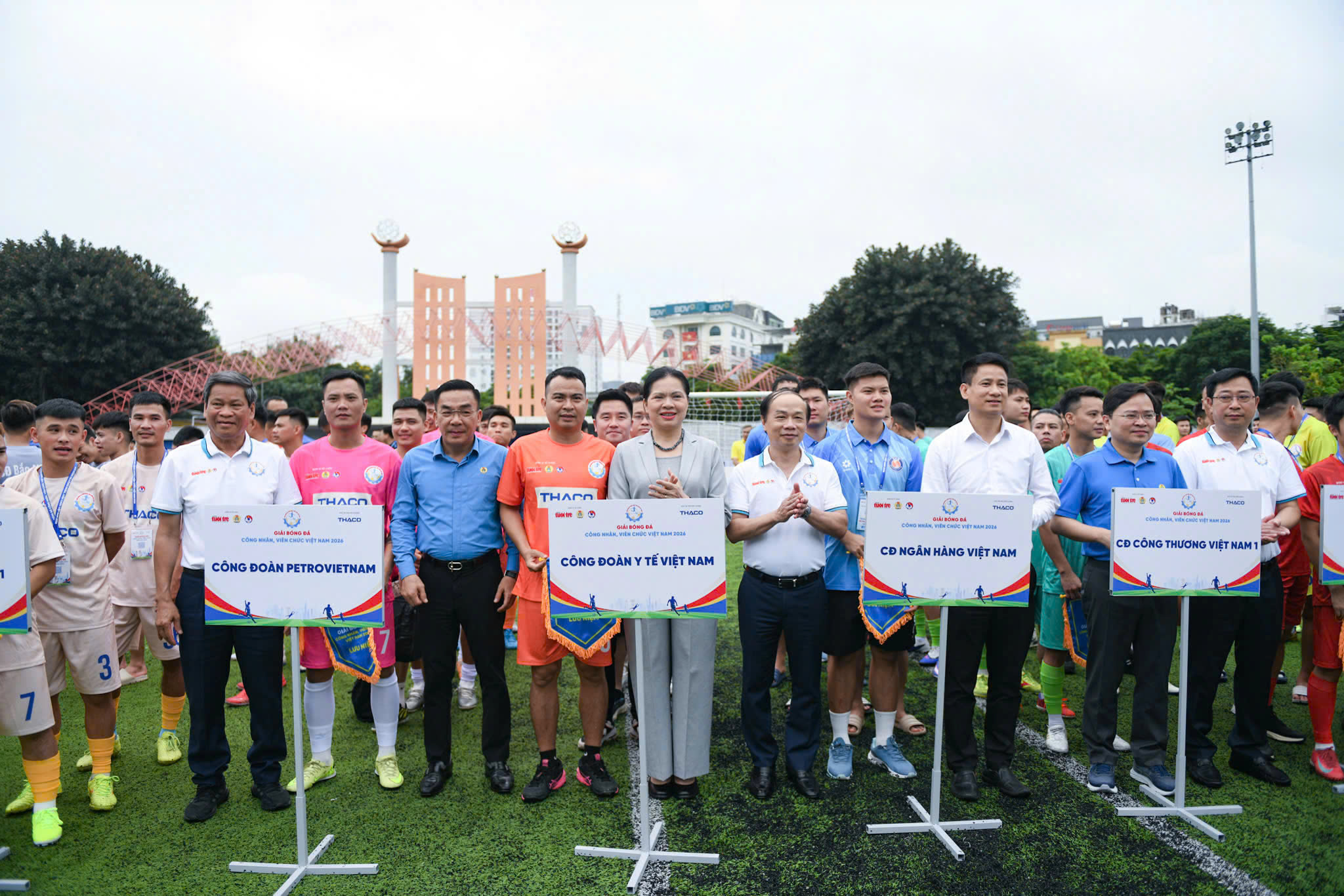 Khai mạc Giải b&oacute;ng đ&aacute; c&ocirc;ng nh&acirc;n, vi&ecirc;n chức Việt Nam 2026 - Ảnh 7.