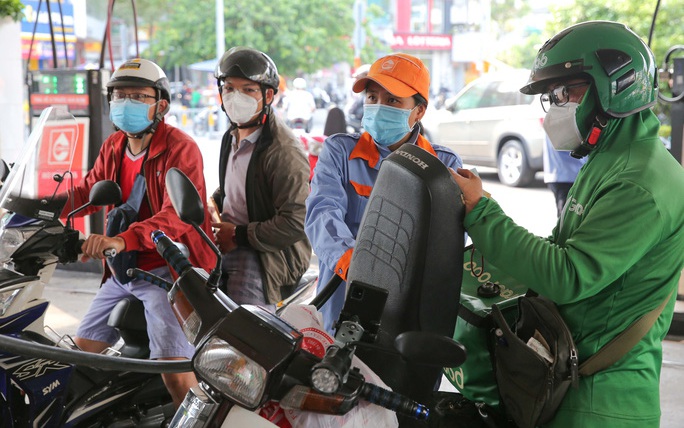 Giá xăng dầu mới nhất sau khi điều chỉnh từ 15 giờ ngày 21-5