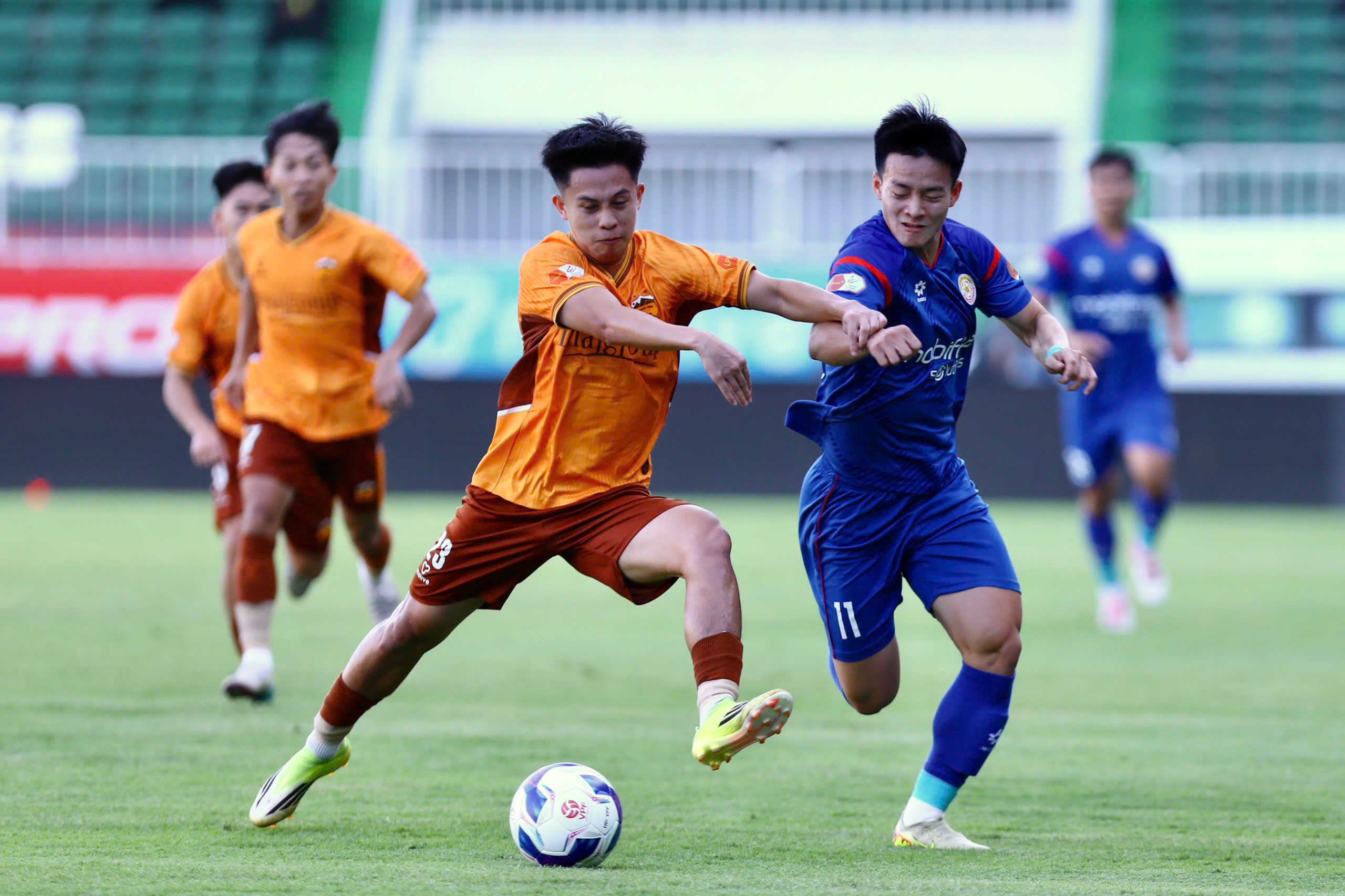 Thử thách với nhóm đua trụ hạng V-League - Ảnh 1.