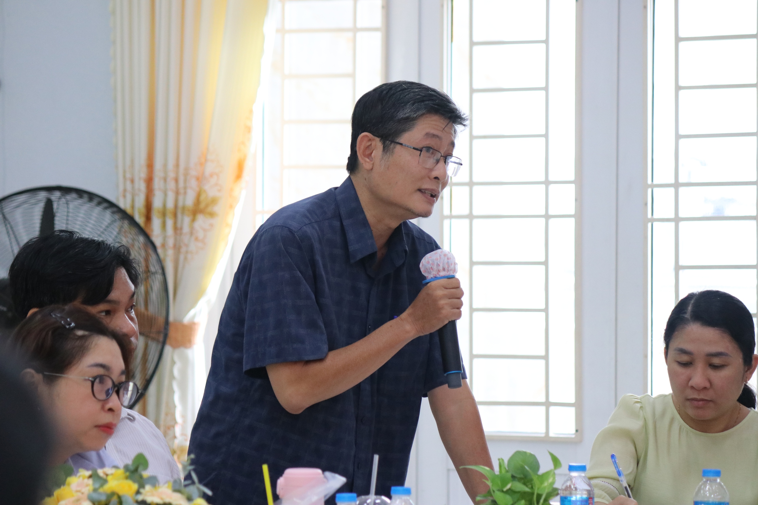 Phường Xu&acirc;n H&ograve;a thăm, l&agrave;m việc v&agrave; tặng qu&agrave; c&aacute;c đơn vị chăm s&oacute;c, gi&aacute;o dục trẻ em đặc biệt - Ảnh 2.