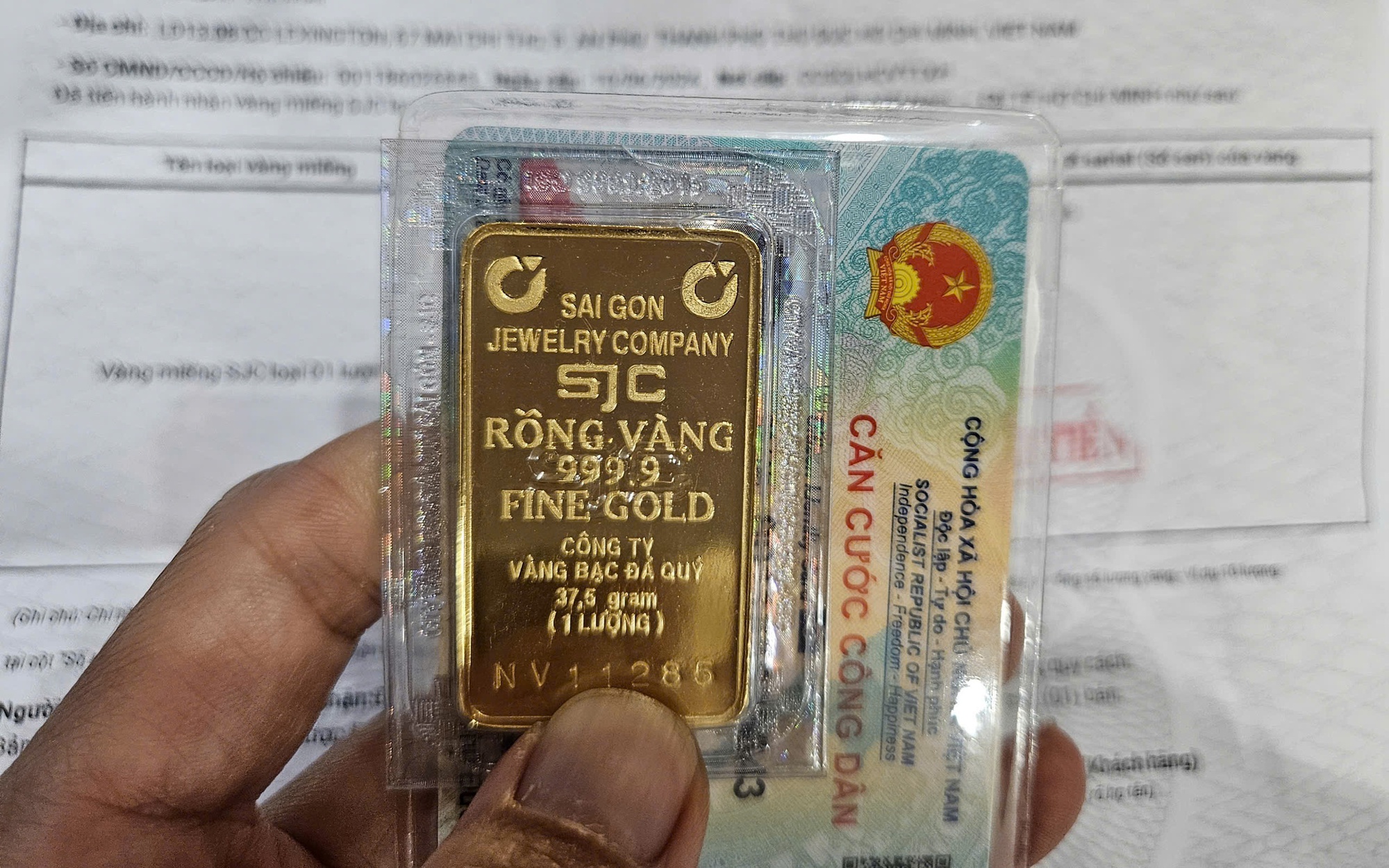 Cuối ngày 21-5, giá vàng miếng SJC, vàng nhẫn lại giảm nhanh