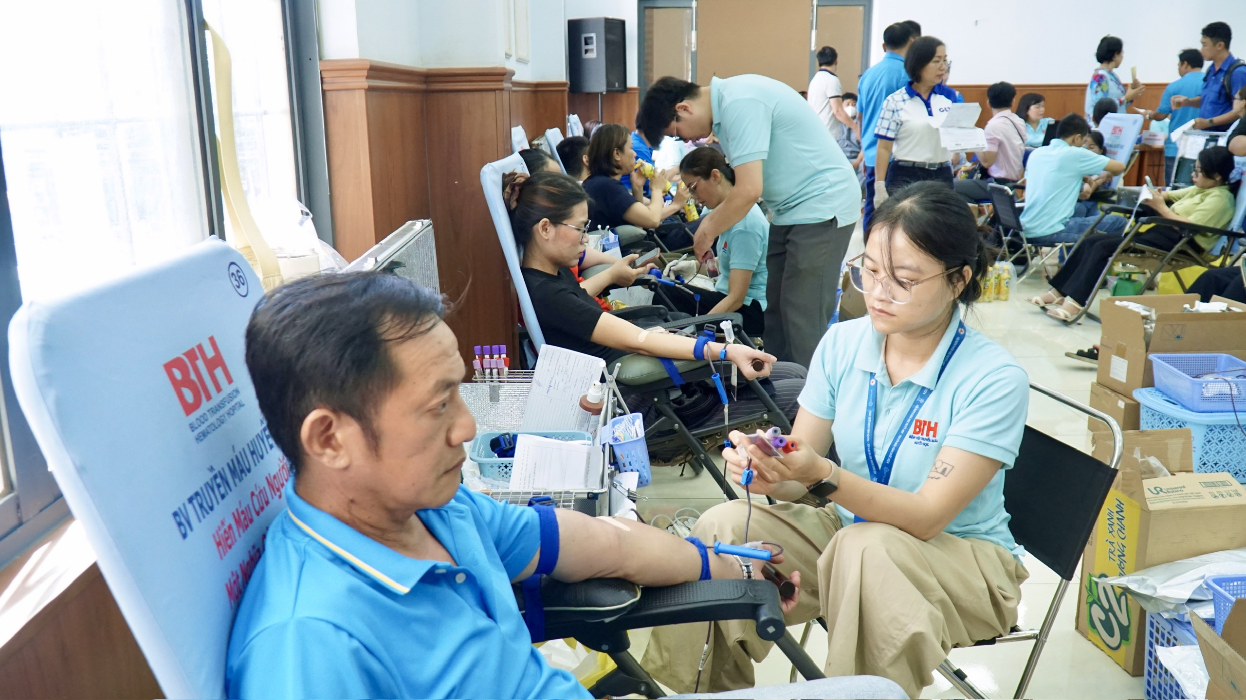 Lan tỏa nghĩa cử đẹp từ ngày hội hiến máu của đoàn viên, CNVC-LĐ - Ảnh 7.