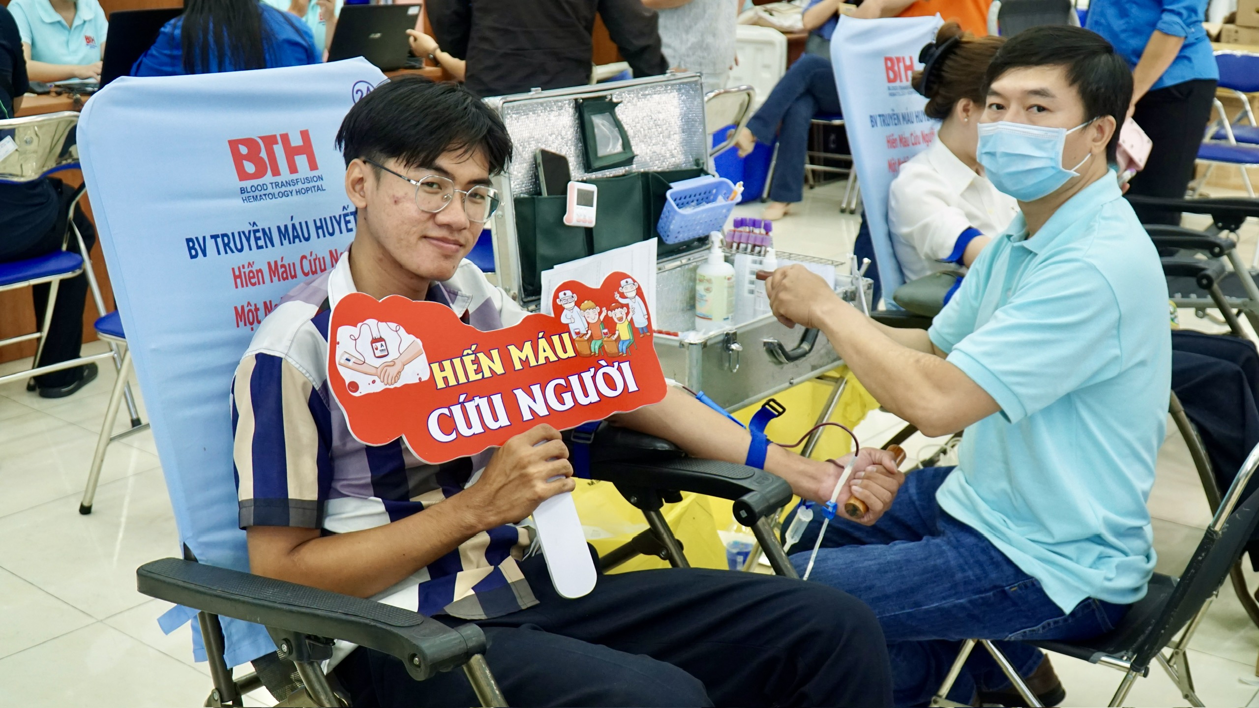Lan tỏa nghĩa cử đẹp từ ngày hội hiến máu của đoàn viên, CNVC-LĐ - Ảnh 5.