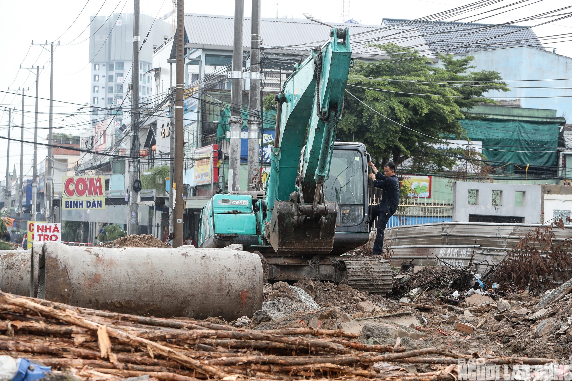 TPHCM tăng tốc hoàn thành Quốc lộ 13 và suối Cái trong năm 2026 - Ảnh 4.