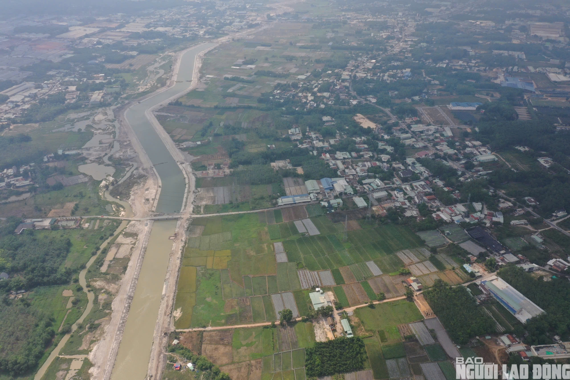 TPHCM tăng tốc hoàn thành Quốc lộ 13 và suối Cái trong năm 2026 - Ảnh 13.