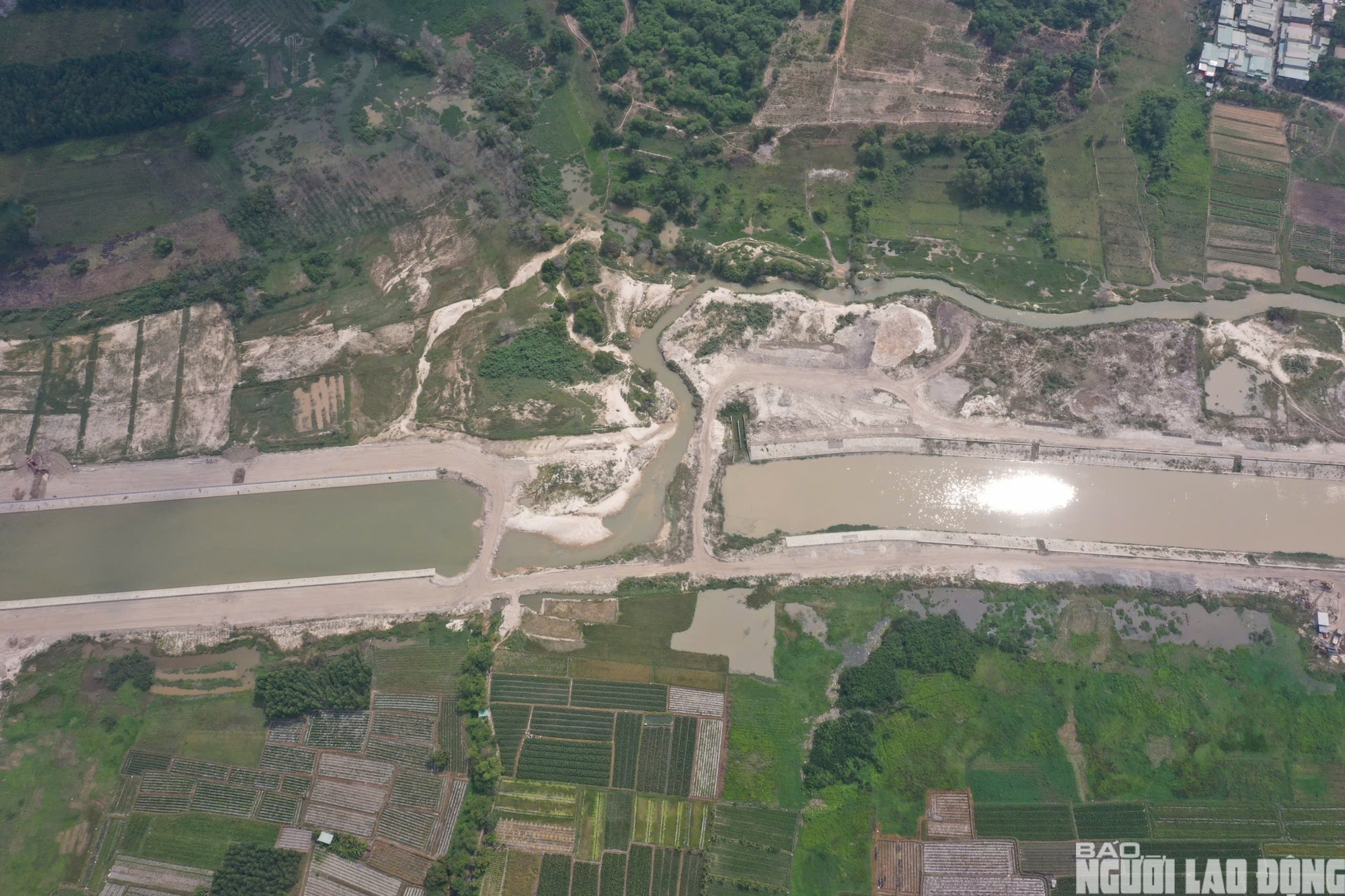 TPHCM tăng tốc hoàn thành Quốc lộ 13 và suối Cái trong năm 2026 - Ảnh 14.
