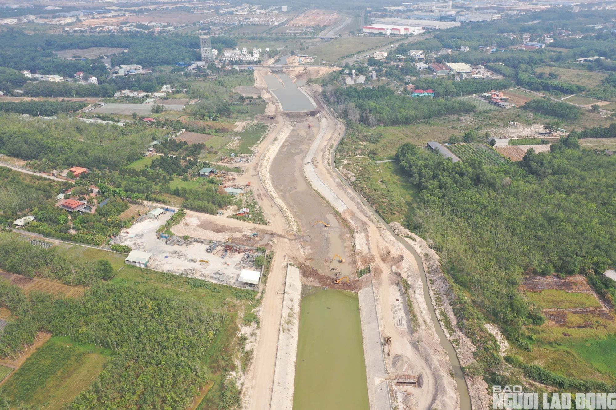 TPHCM tăng tốc hoàn thành Quốc lộ 13 và suối Cái trong năm 2026 - Ảnh 17.