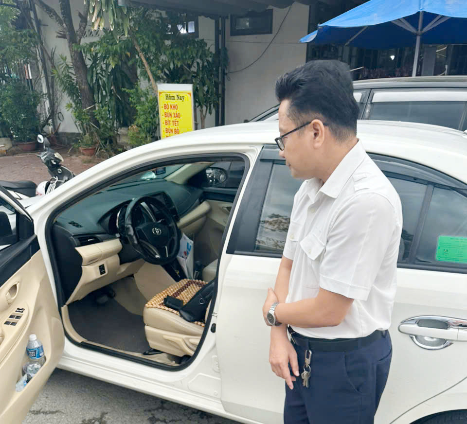 C&aacute;n bộ thuế Cần Thơ bị bắt nhận hối lộ 100 triệu đồng từ gi&aacute;m đốc c&ocirc;ng ty - Ảnh 1.