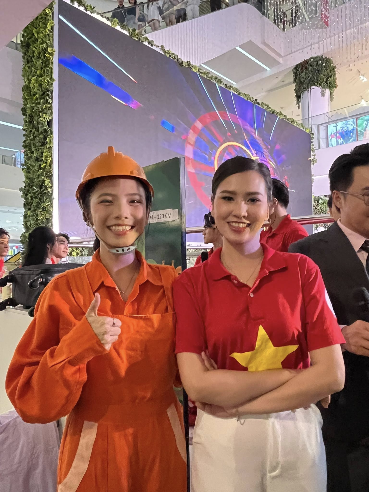 Diễn viên Trâm Nguyễn và ký ức đo tượng sáp Võ Thị Sáu - Ảnh 3.