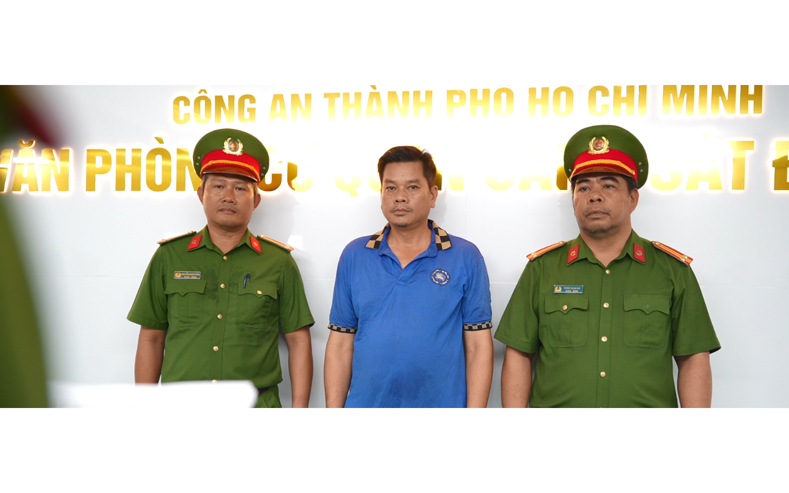 C&ocirc;ng an TPHCM bắt vợ chồng chủ cửa h&agrave;ng Ch&iacute; Ph&aacute;t LUXURY  - Ảnh 6.