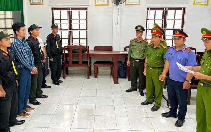 Trồng rừng gian dối, còn tiêu huỷ hồ sơ khi bị công an điều tra