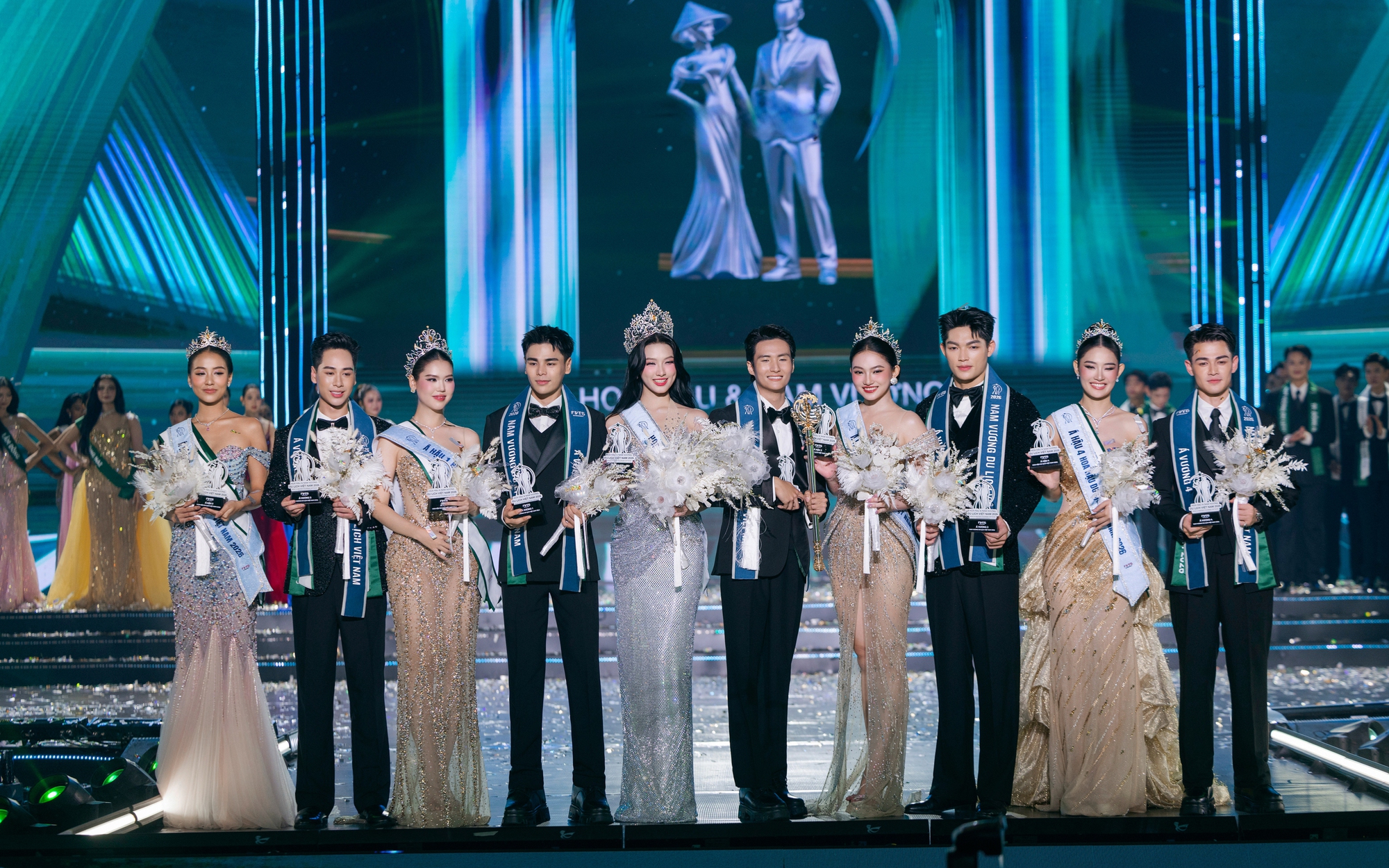 Người đẹp Tuyên Quang, chàng trai Khánh Hòa đăng quang Hoa hậu - Nam vương Du lịch Việt Nam 2026