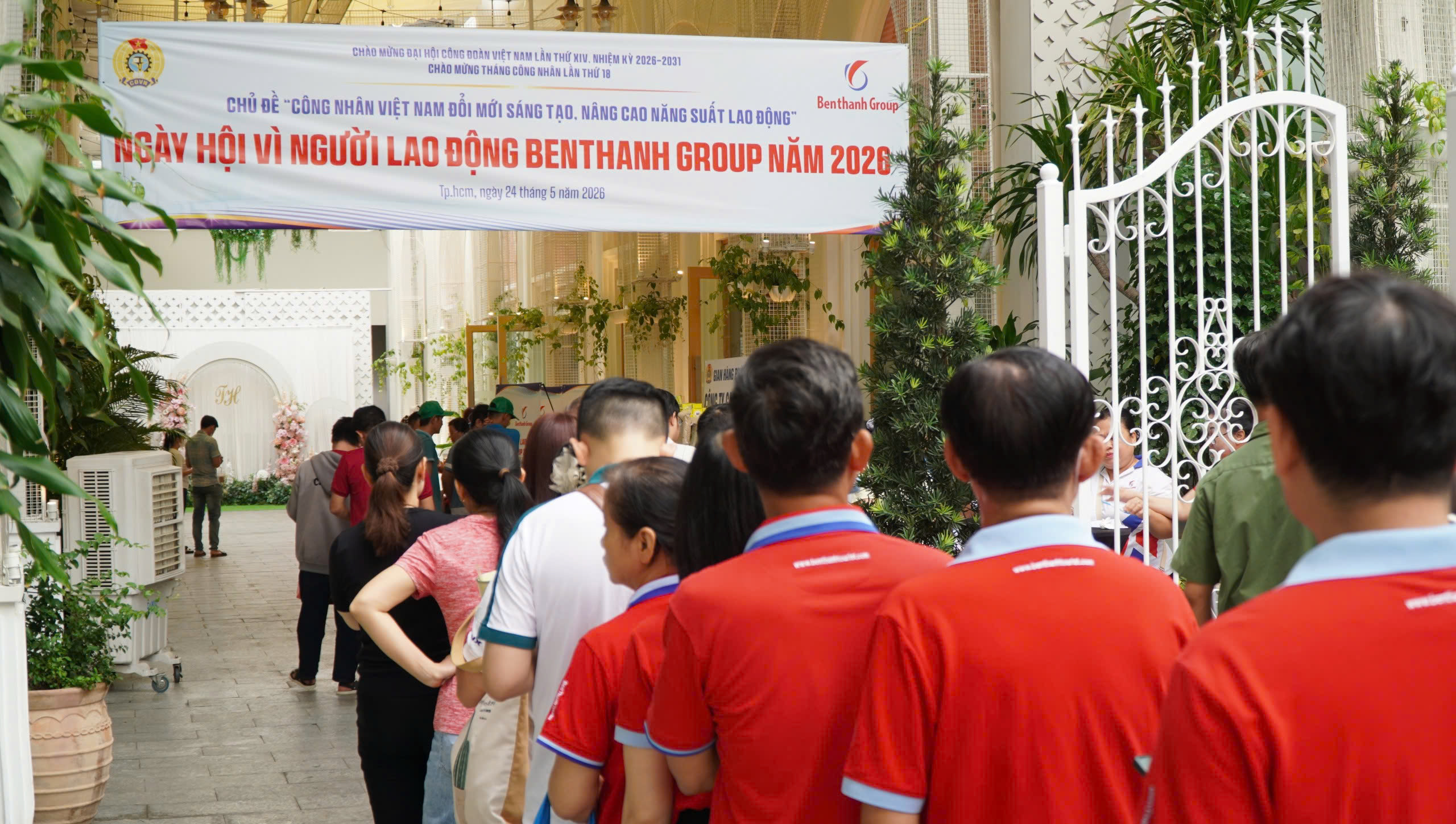 Tập trung chăm lo cho đoàn viên- lao động - Ảnh 2.