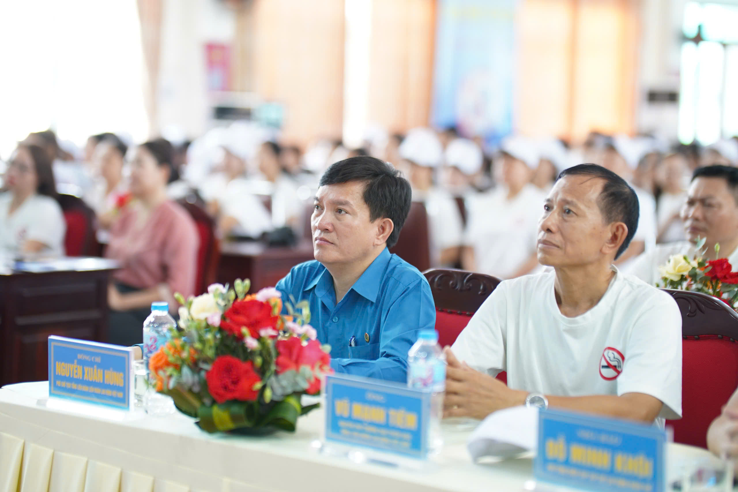 Tiếp tục đẩy mạnh tuy&ecirc;n truyền về t&aacute;c hại của thuốc l&aacute; v&agrave; c&aacute;c sản phẩm nicotine thế hệ mới - Ảnh 3.