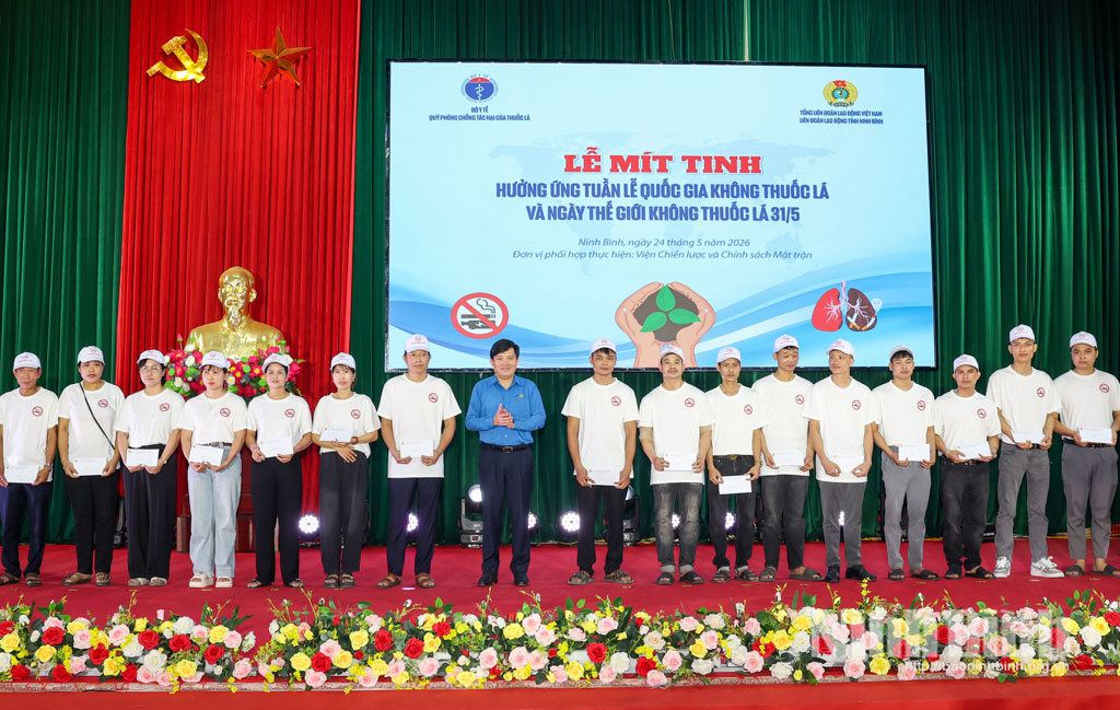 Tiếp tục đẩy mạnh tuy&ecirc;n truyền về t&aacute;c hại của thuốc l&aacute; v&agrave; c&aacute;c sản phẩm nicotine thế hệ mới - Ảnh 8.