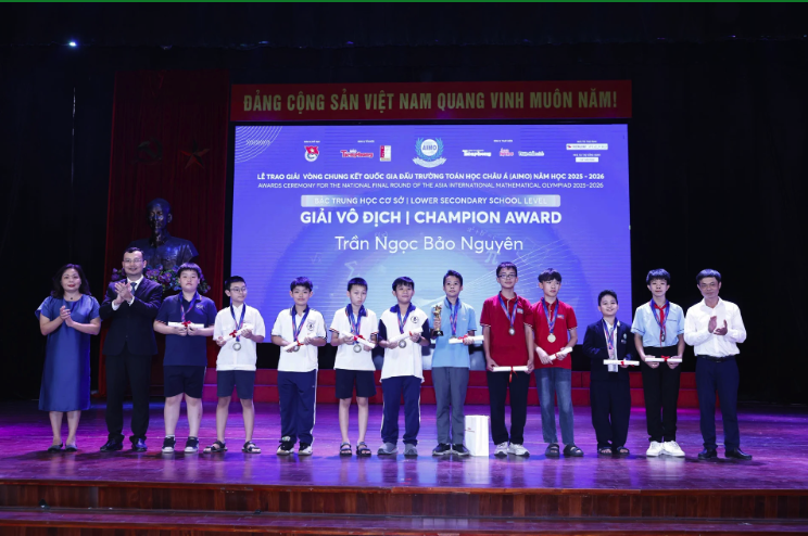 Vinh danh c&aacute;c t&agrave;i năng To&aacute;n học trẻ  - Ảnh 2.