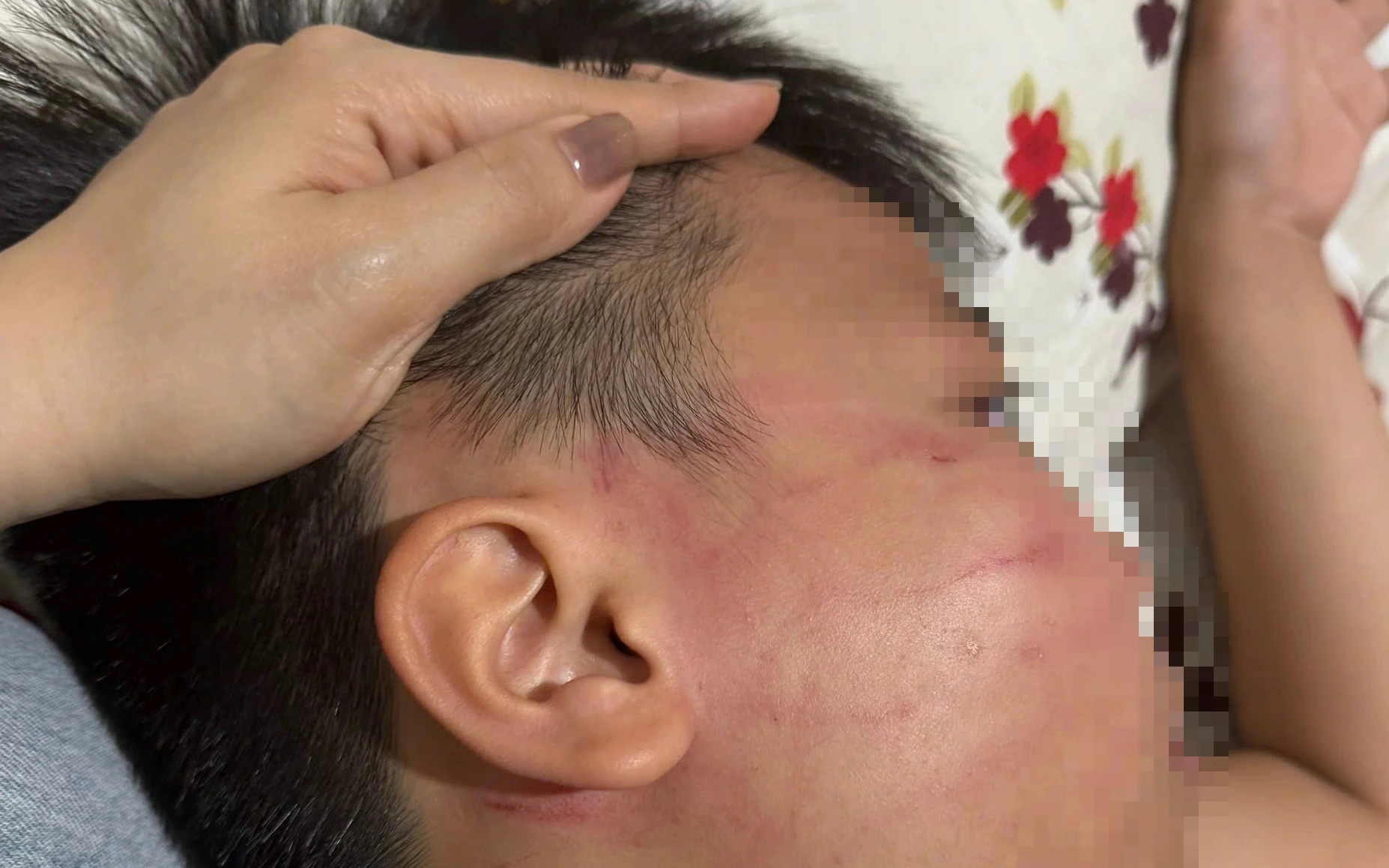 Thầy giáo Ấn Độ bị tố tát học sinh lớp 4 trong lớp học thêm ở Gia Lai