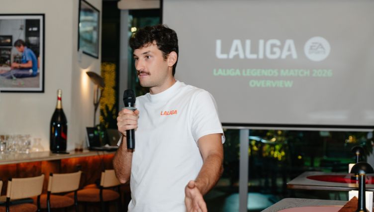 D&agrave;n cựu tuyển thủ Việt Nam sẽ đối đầu những huyền thoại La Liga tại TP HCM - Ảnh 2.