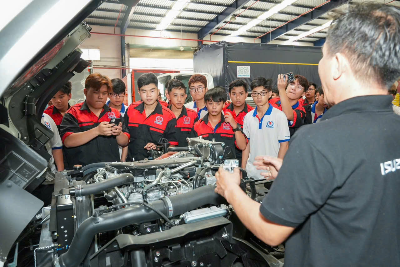 Nhiều ngành học mà AI không thể thay thế - Ảnh 1.