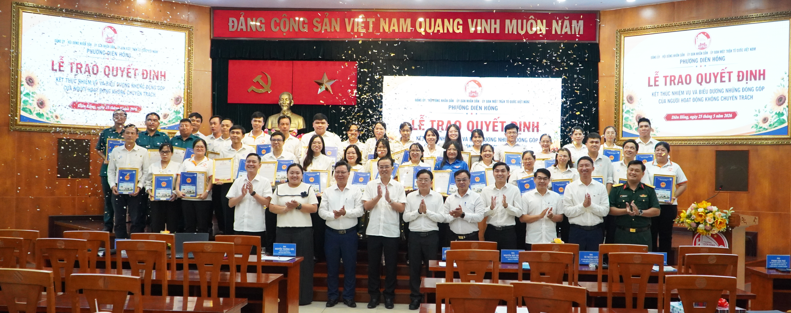 Chia tay phường, người hoạt động kh&ocirc;ng chuy&ecirc;n tr&aacute;ch cảm nhận m&igrave;nh được tr&acirc;n trọng! - Ảnh 4.