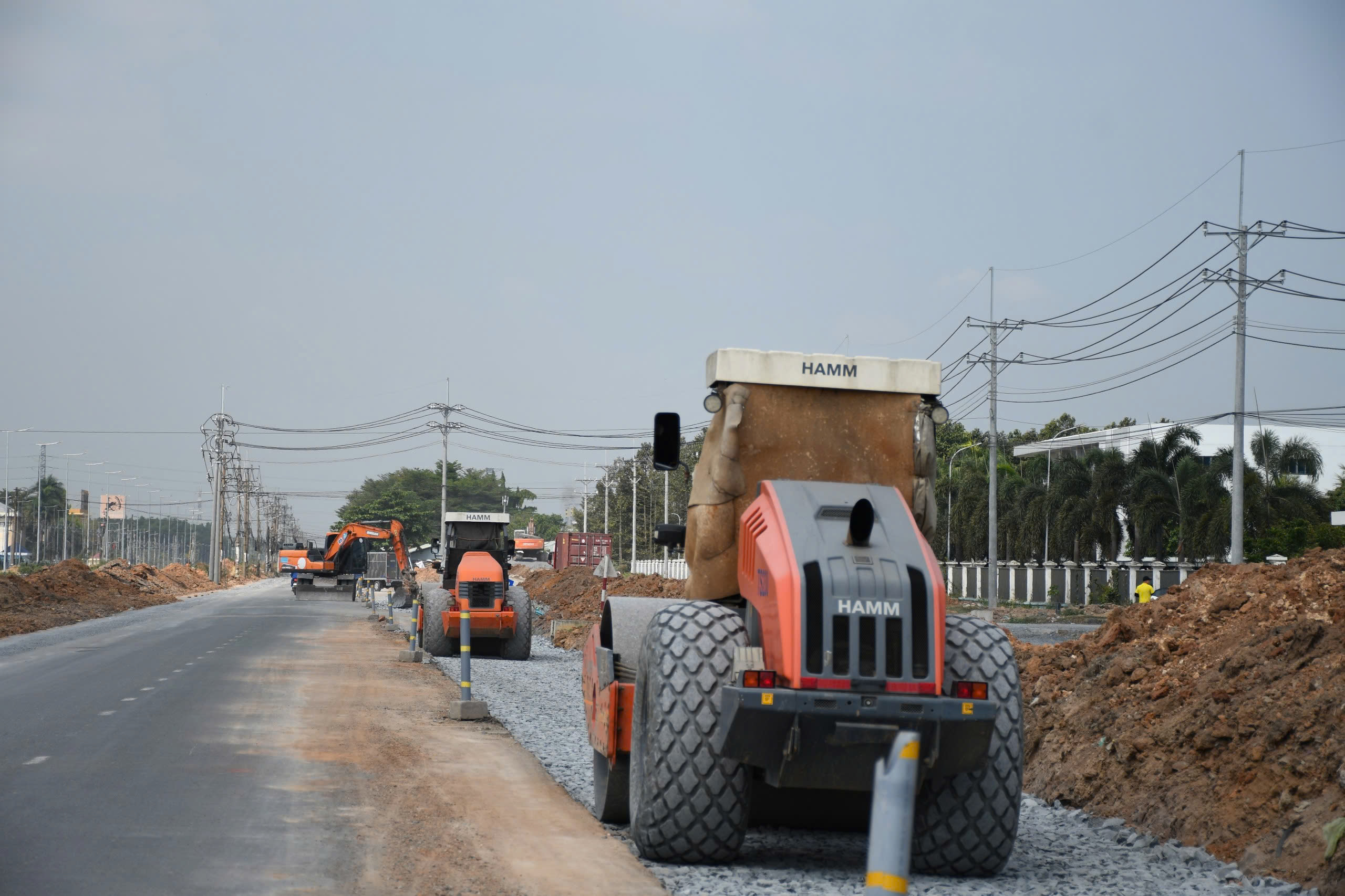 Đồng Nai thúc giải ngân vốn công - Ảnh 1.