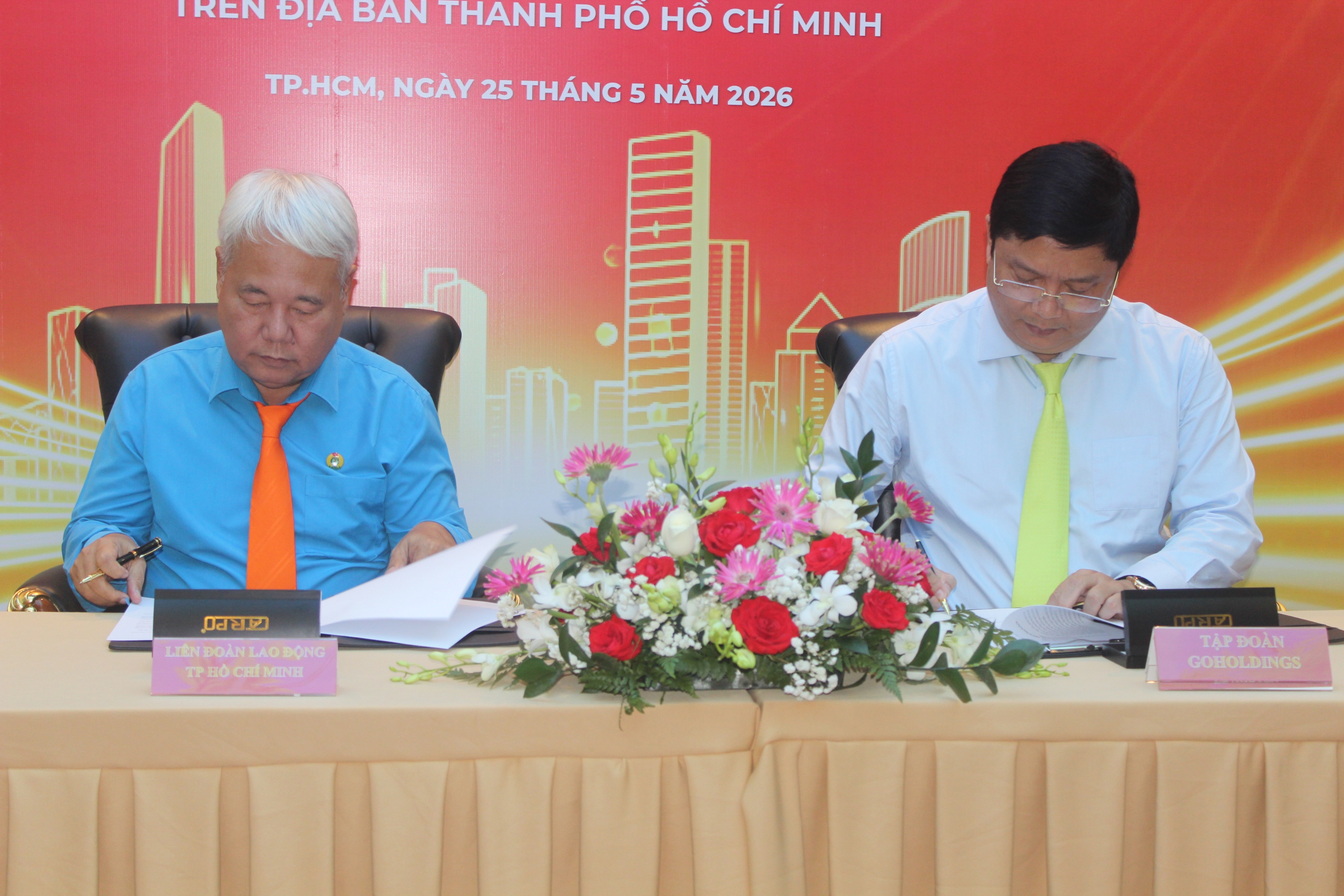 LĐLĐ TPHCM mở rộng hợp t&aacute;c ph&aacute;t triển nh&agrave; ở cho c&ocirc;ng nh&acirc;n, người lao động - Ảnh 2.