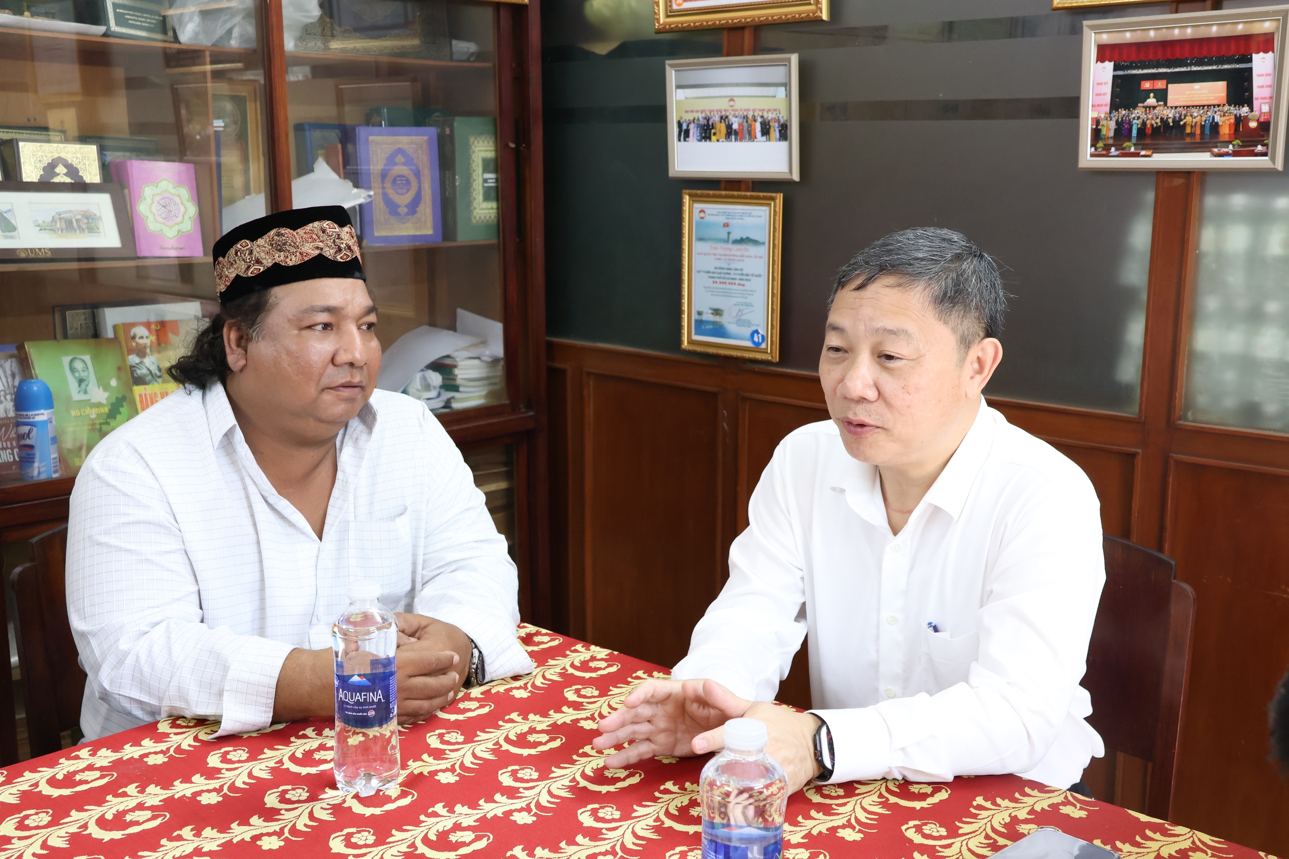 Trưởng Ban Tuy&ecirc;n gi&aacute;o v&agrave; D&acirc;n vận Th&agrave;nh ủy TPHCM thăm cộng đồng Hồi gi&aacute;o nh&acirc;n Đại lễ Raya Idil Adha - Ảnh 8.