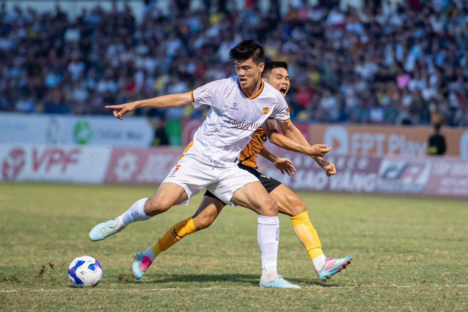Vòng 24 V-League: 5 đội cùng đua trụ hạng, Ninh Bình bật khỏi top 3 - Ảnh 3.