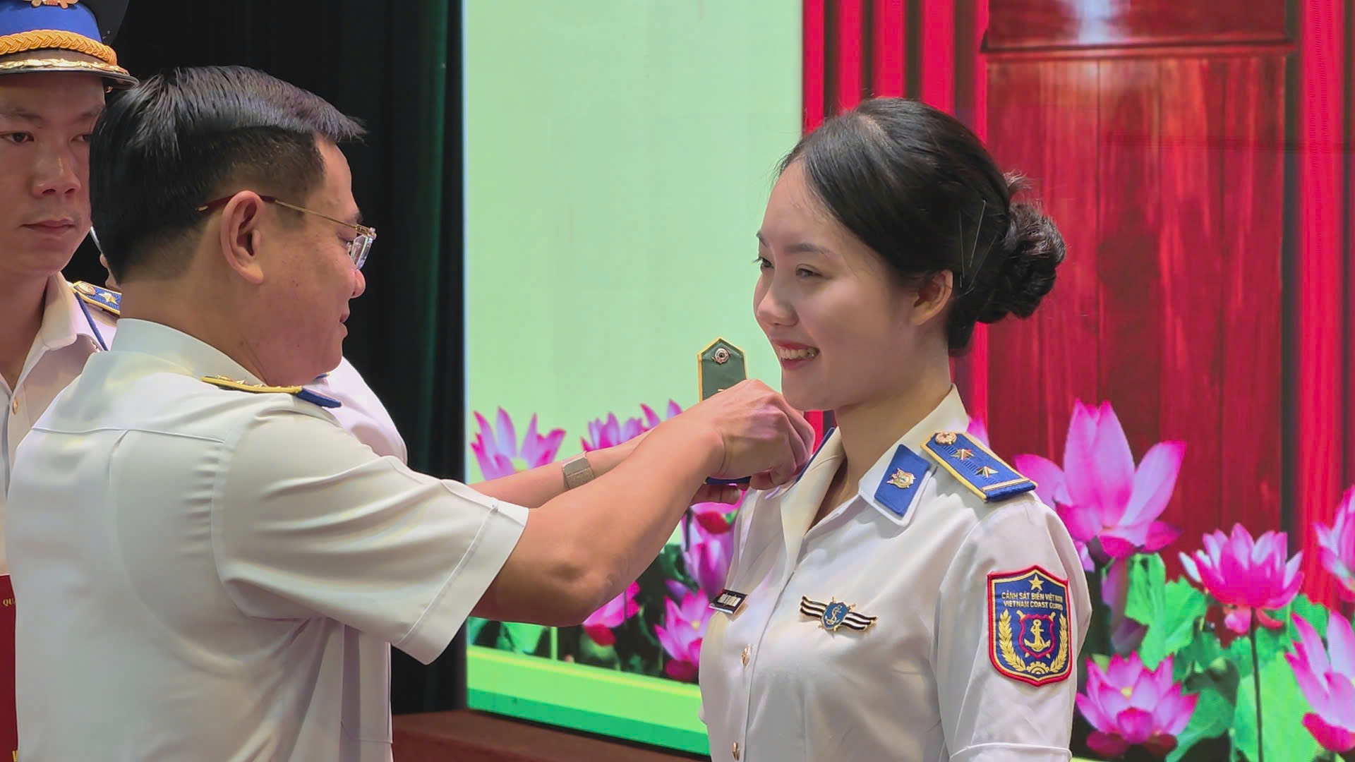 Bộ Tư lệnh V&ugrave;ng Cảnh s&aacute;t biển 2: 147 sĩ quan được phong, thăng qu&acirc;n h&agrave;m - Ảnh 1.