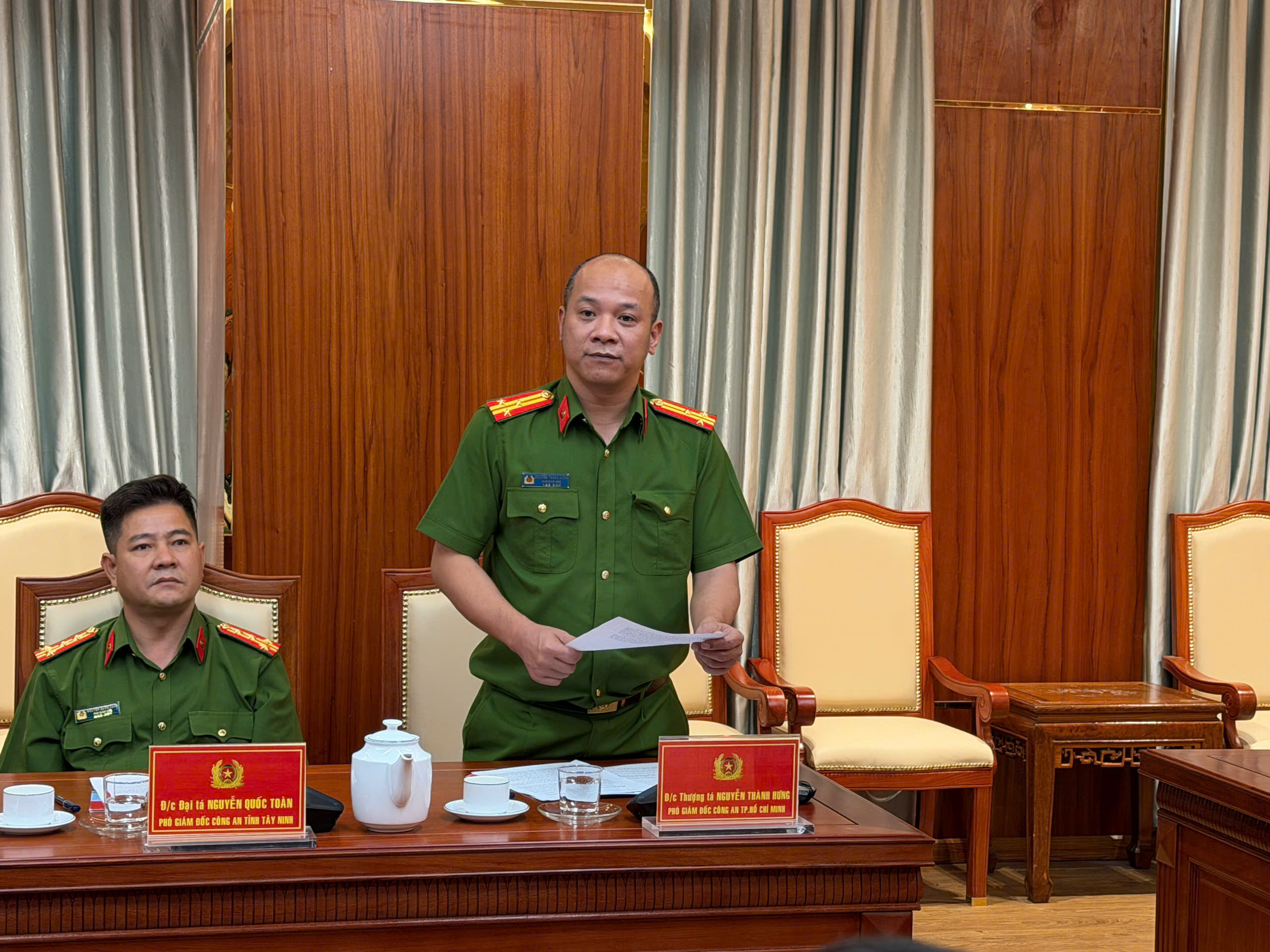 Công an TPHCM truy bắt 2 sát thủ nước ngòai chỉ trong 24 giờ - Ảnh 3.