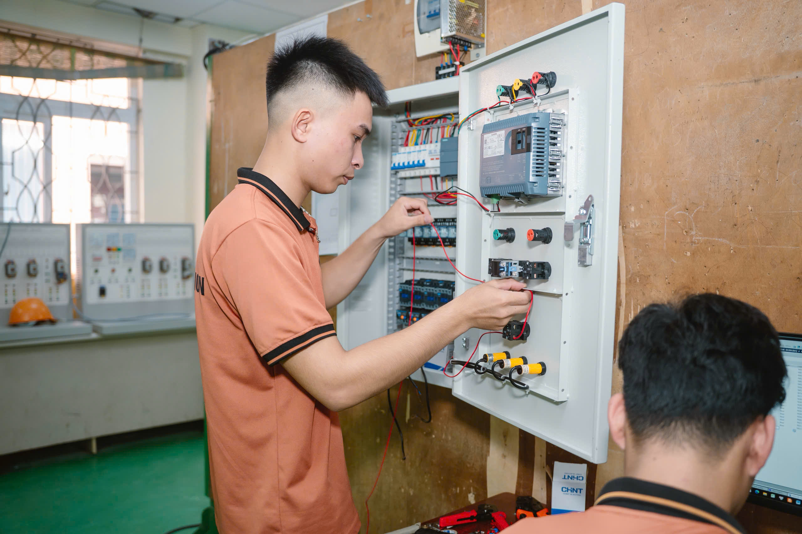 Giải thưởng Tài năng trẻ TH: Từ sân chơi "4 thật" đến cơ hội nghề nghiệp thực tế - Ảnh 2.