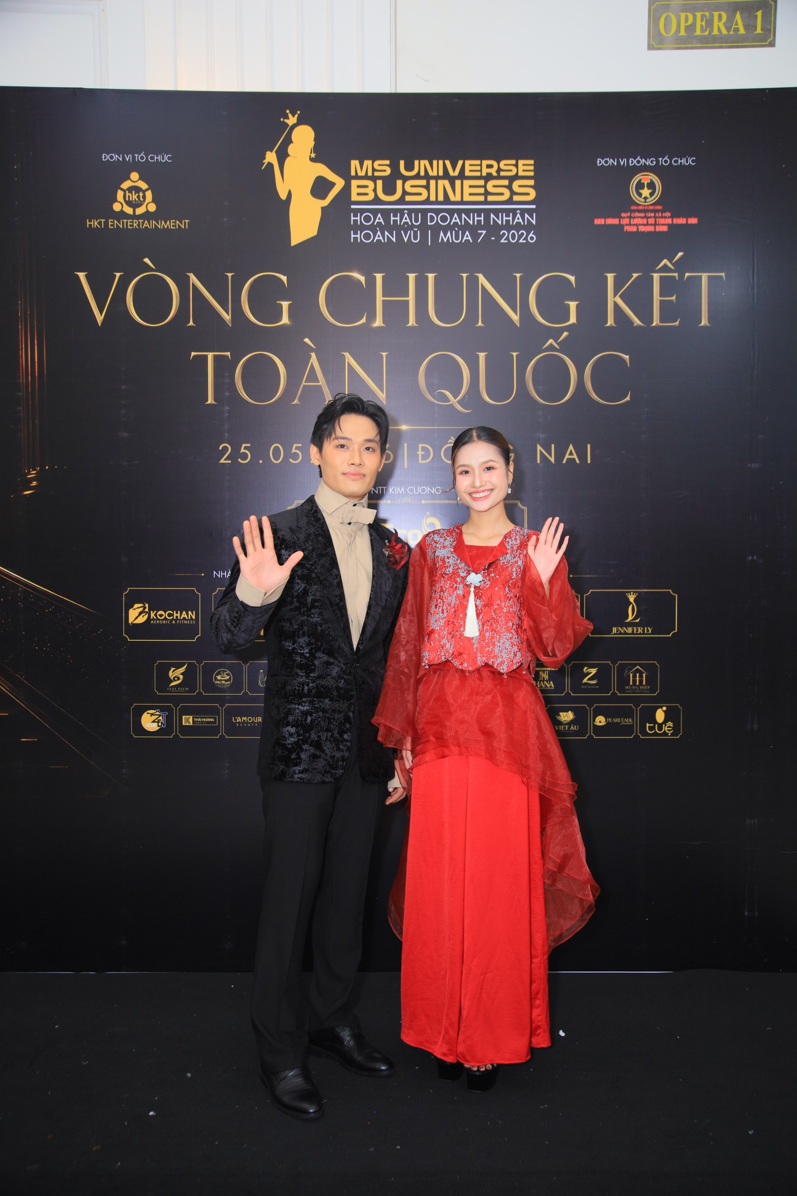 Hoa hậu Thanh H&agrave;, nam vương Tiến Dũng t&igrave;m hoa hậu doanh nh&acirc;n  - Ảnh 2.