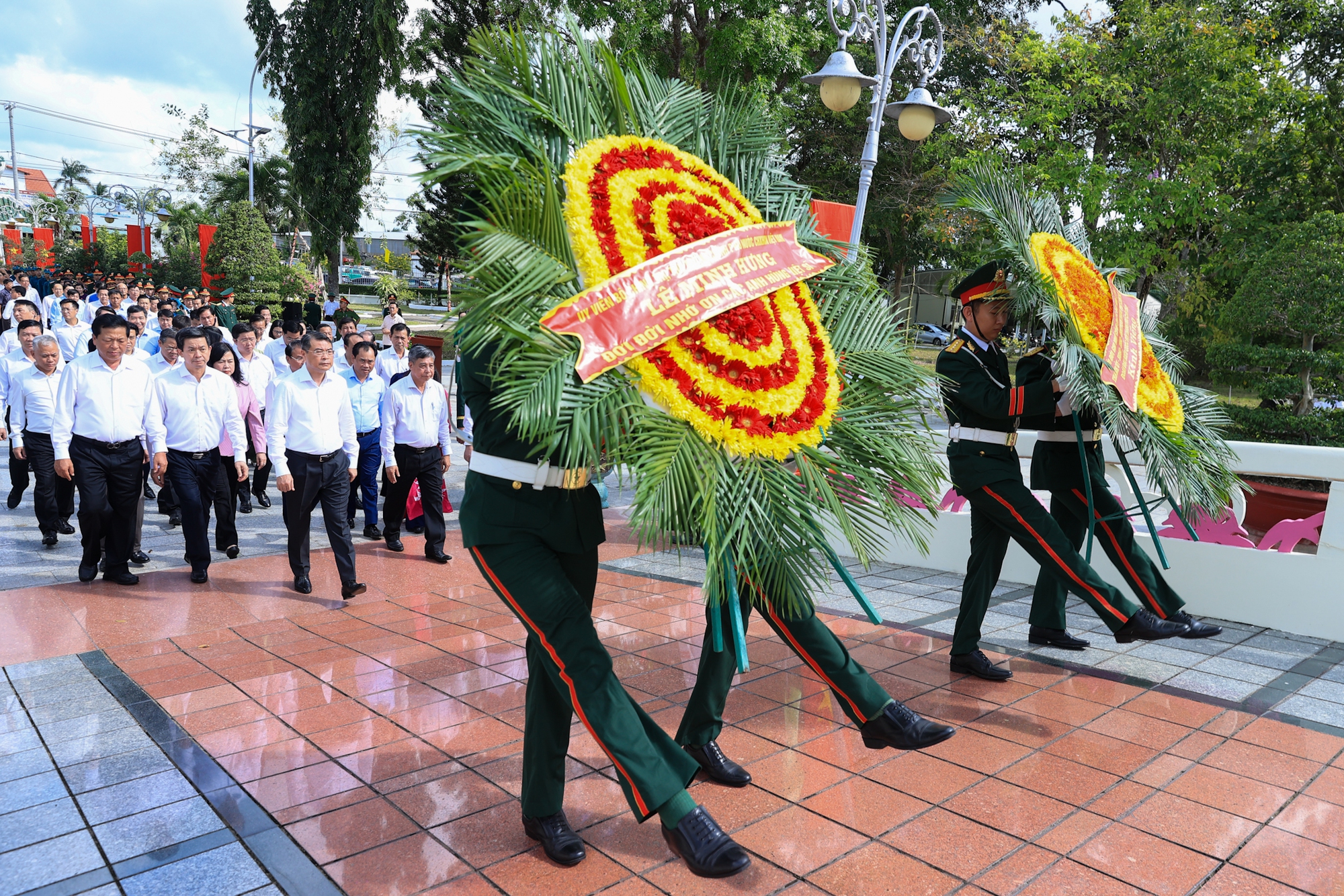 Thủ tướng L&ecirc; Minh Hưng y&ecirc;u cầu Cần Thơ đảm bảo nguy&ecirc;n vật liệu cho c&aacute;c c&ocirc;ng tr&igrave;nh lớn 2026 - Ảnh 4.