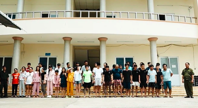 Thủ tướng giao Bộ C&ocirc;ng an mở đợt cao điểm tấn c&ocirc;ng, trấn &aacute;p tội phạm về ma t&uacute;y - Ảnh 1.