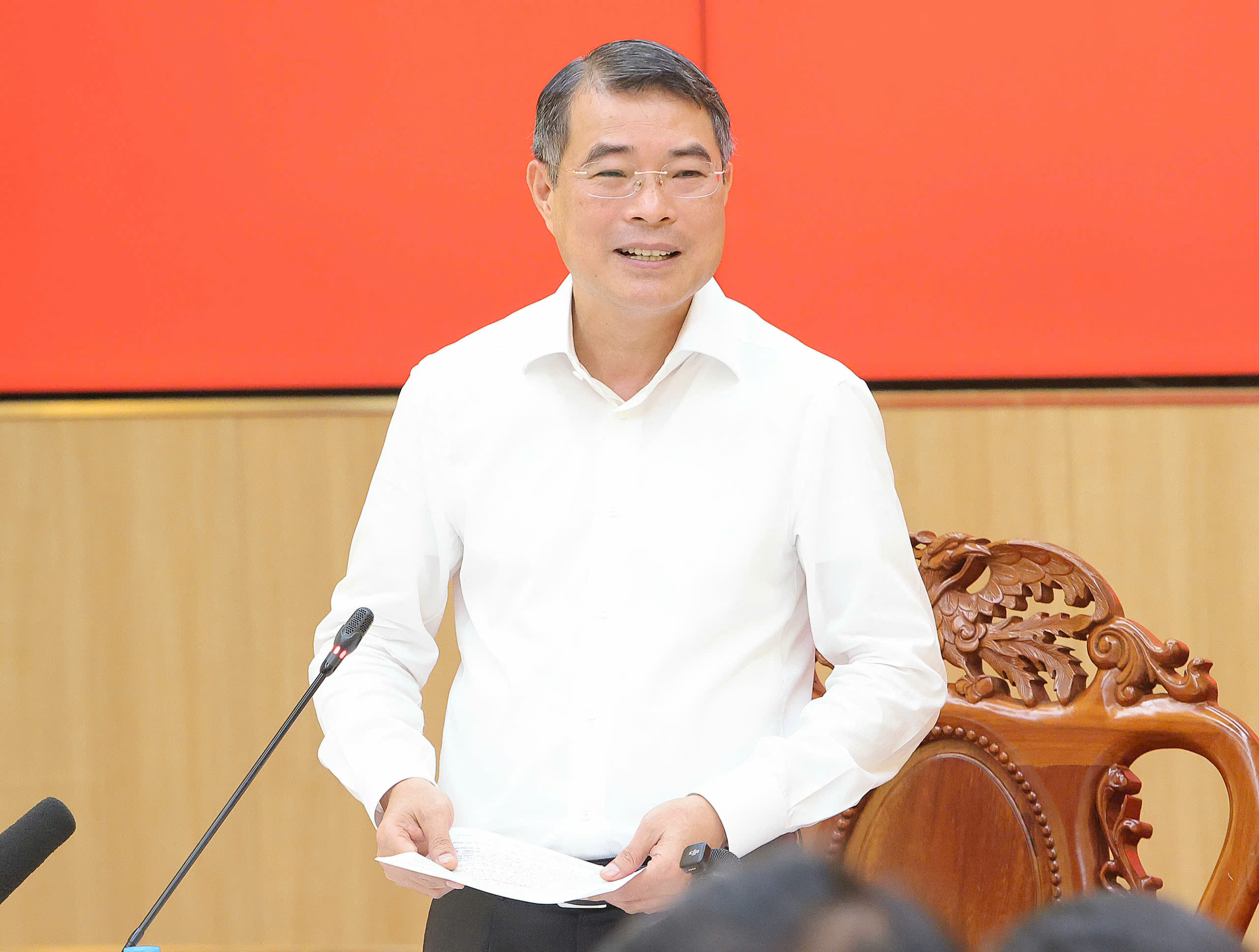 Thủ tướng L&ecirc; Minh Hưng y&ecirc;u cầu Cần Thơ đảm bảo nguy&ecirc;n vật liệu cho c&aacute;c c&ocirc;ng tr&igrave;nh lớn 2026 - Ảnh 1.