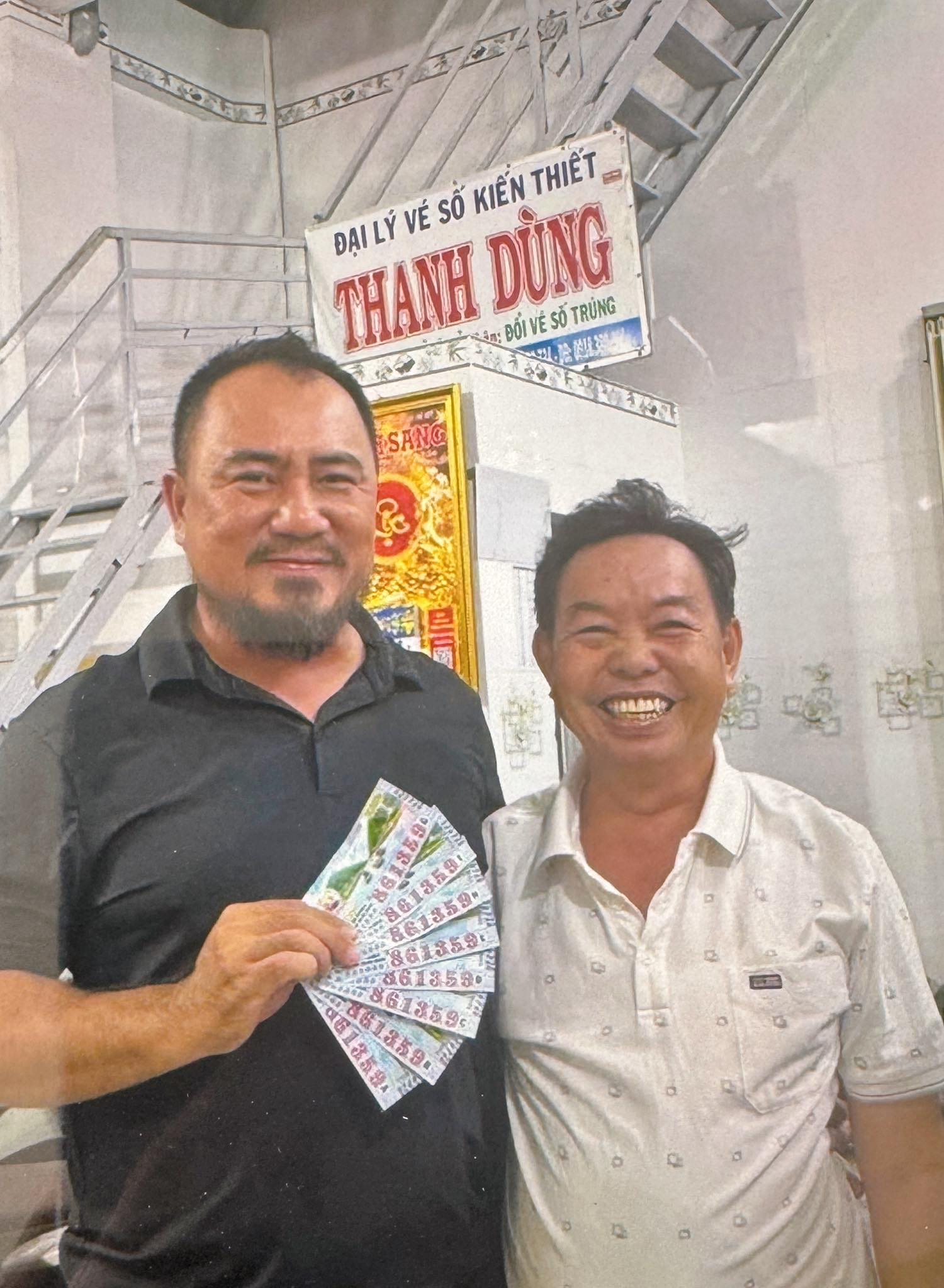 Lộ diện kh&aacute;ch h&agrave;ng ở cửa biển S&ocirc;ng Đốc tr&uacute;ng 16 tỉ đồng xổ số miền Nam - Ảnh 1.