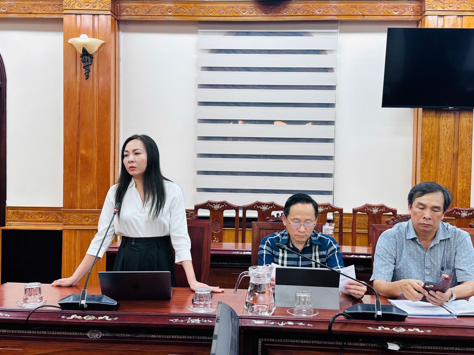 Ph&oacute; Chủ tịch Gia Lai y&ecirc;u cầu l&agrave;m r&otilde; vụ nghi ngộ độc thực phẩm do ăn b&aacute;nh m&igrave; - Ảnh 1.
