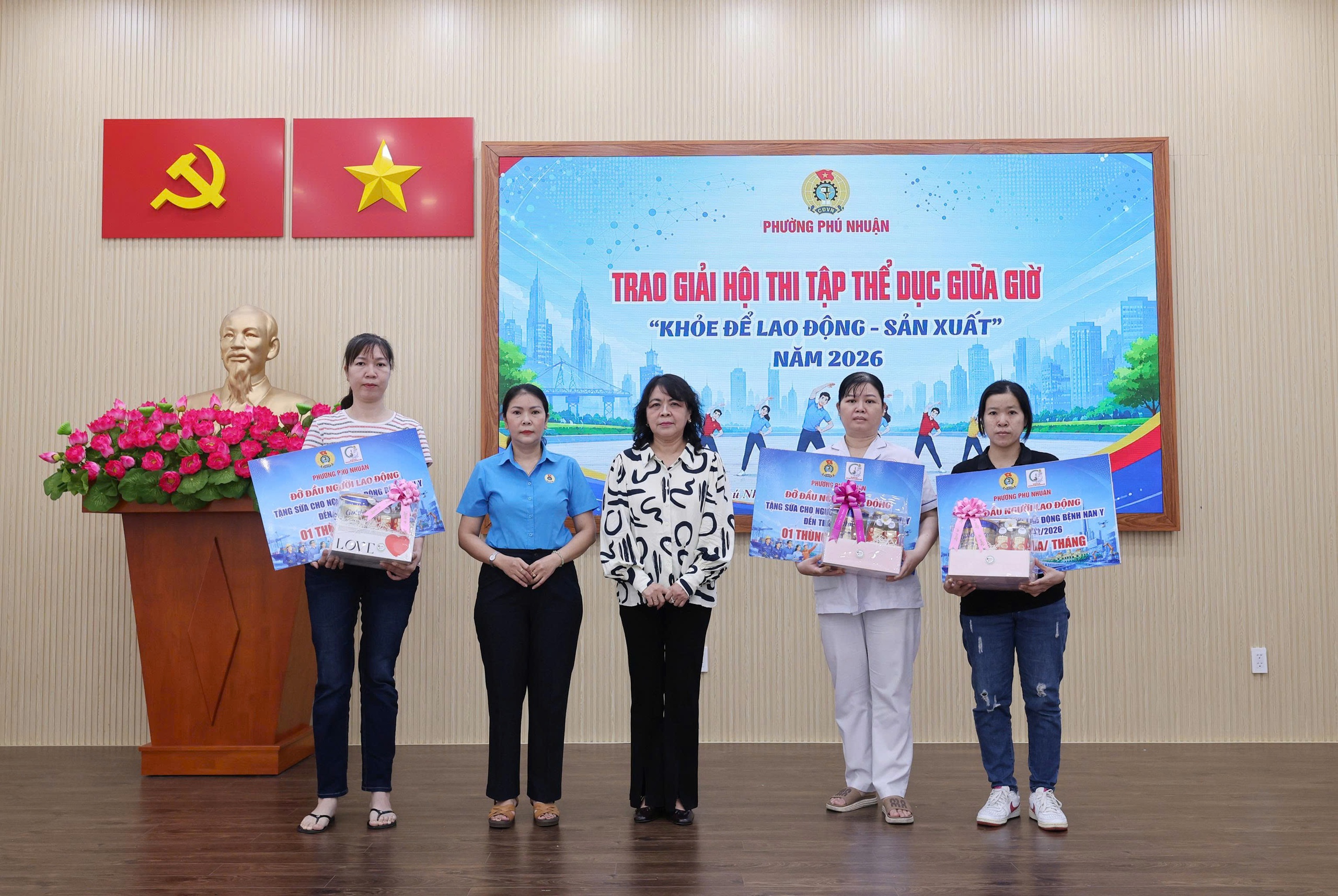 Ng&agrave;y hội &yacute; nghĩa d&agrave;nh cho đo&agrave;n vi&ecirc;n, người lao động phường Ph&uacute; Nhuận - Ảnh 2.