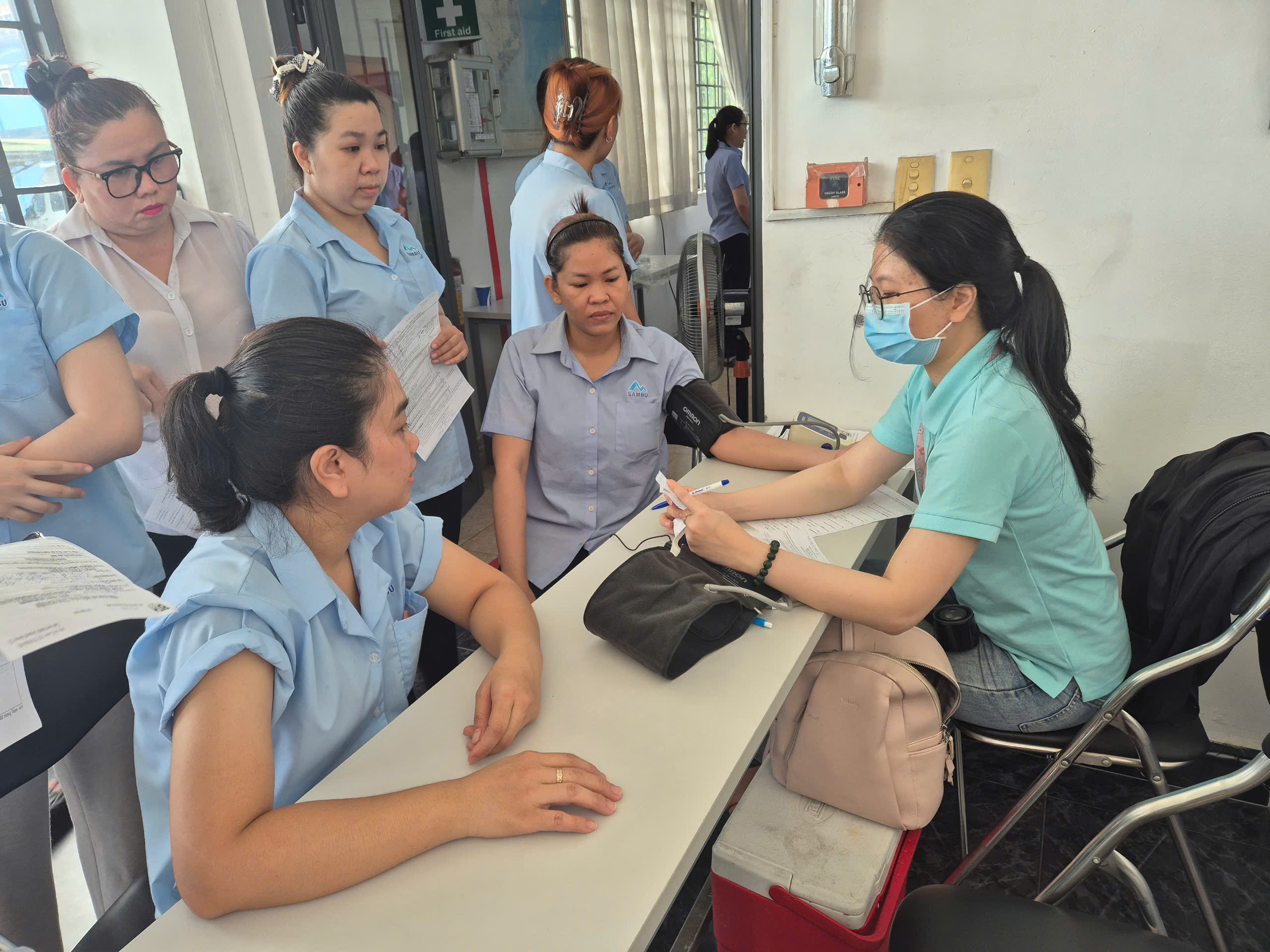 Ý nghĩa chương trình hiến máu tình nguyện "Trao giọt máu- gửi sức khỏe- lan tỏa yêu thương" - Ảnh 3.