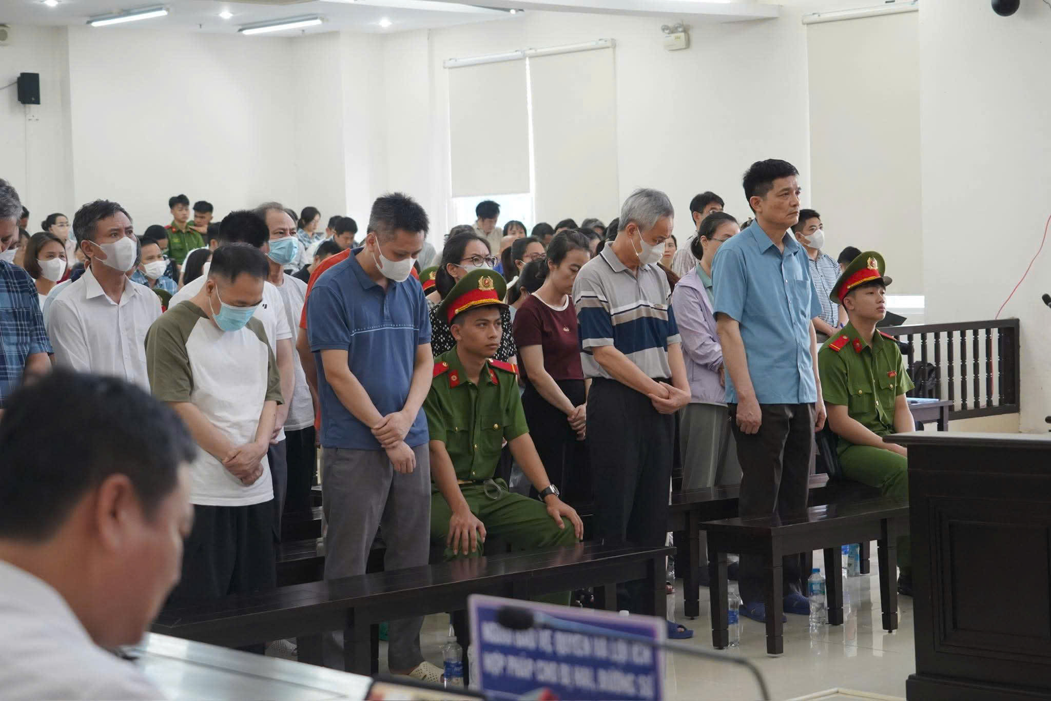 Bà Nguyễn Thị Kim Tiến phải bồi thường hơn 108 tỉ đồng - Ảnh 1.